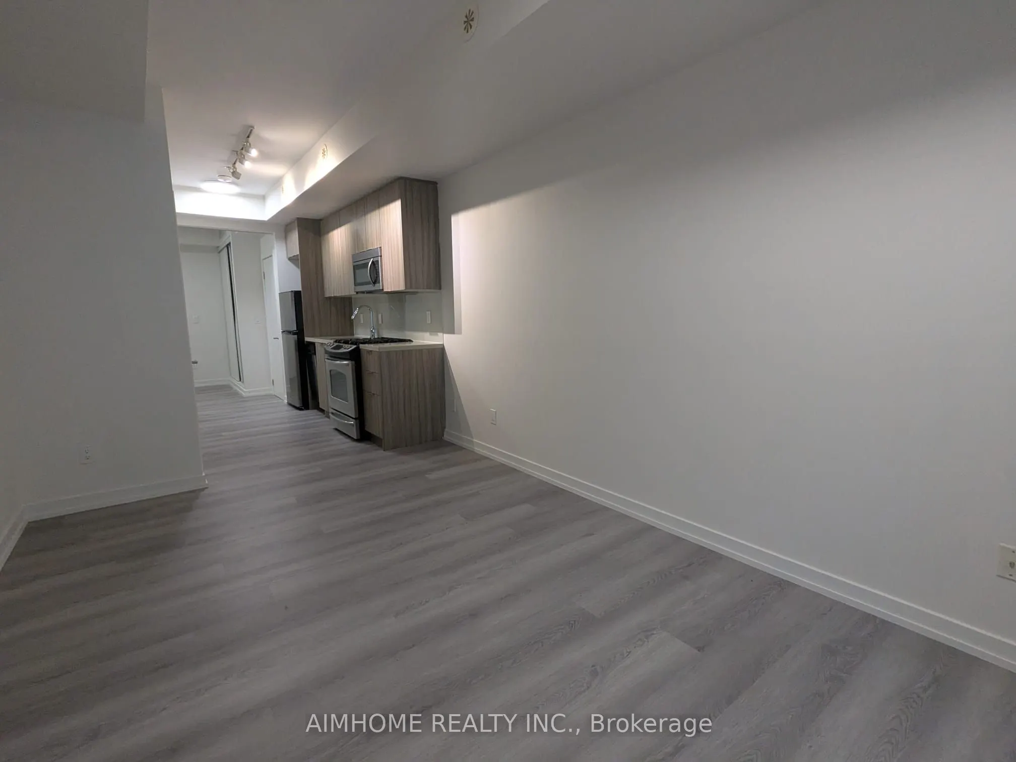 140 Broadview Avenue, #40