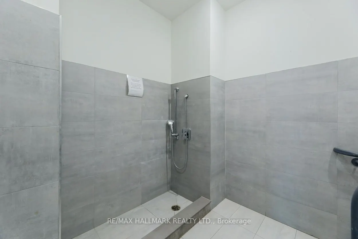 1630 Queen Street E, #220
