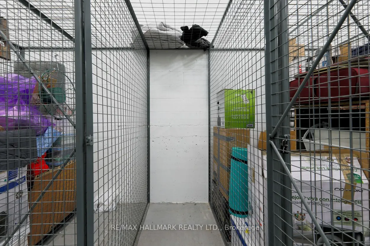 1630 Queen Street E, #220