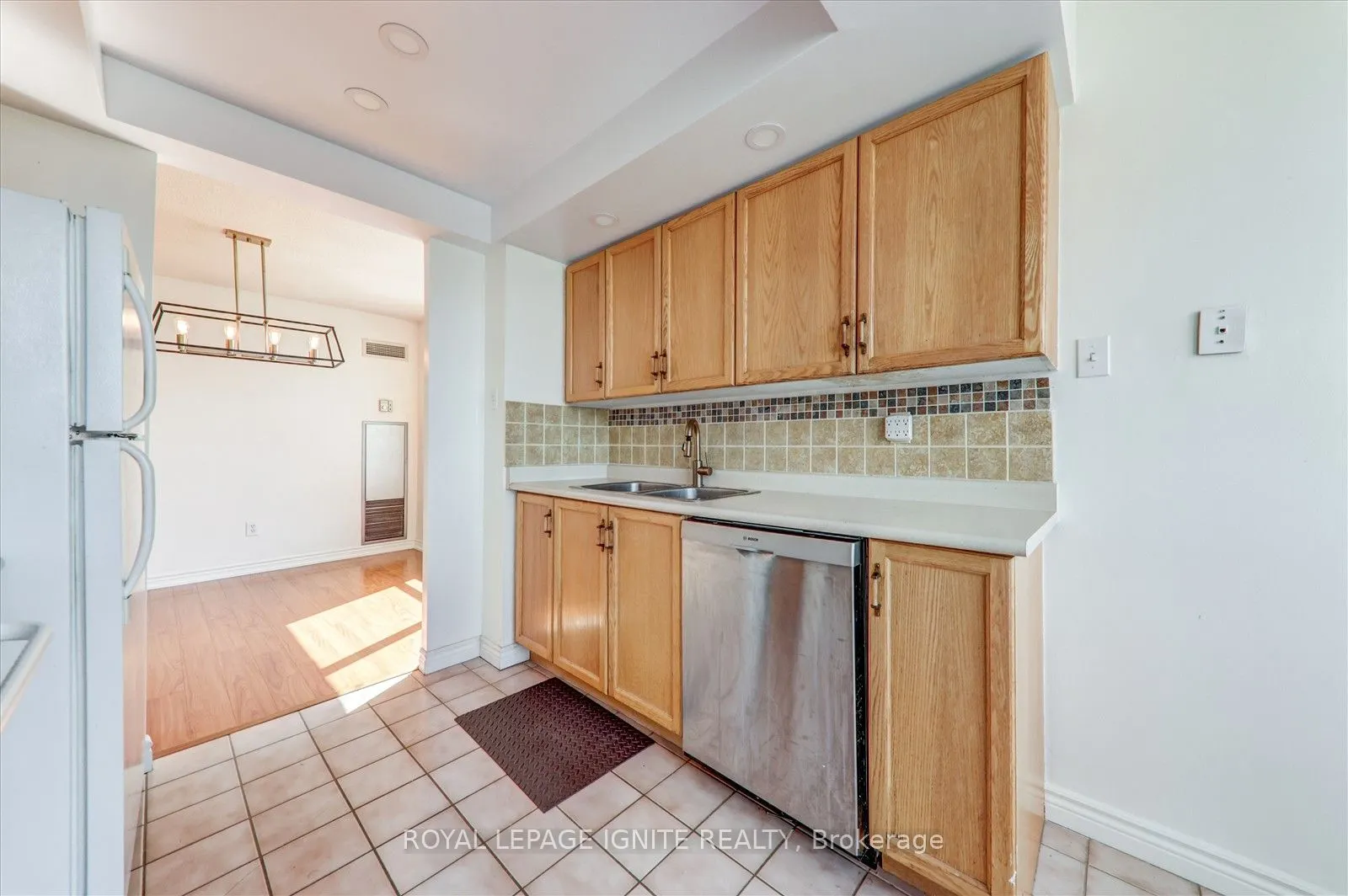 330 Alton Towers Circle, #1801