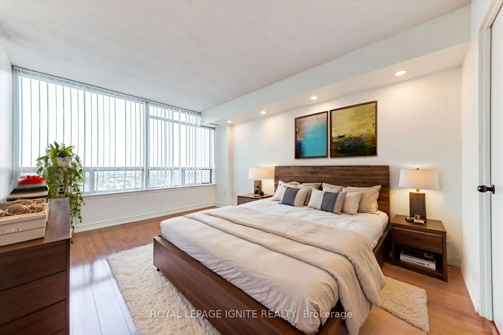 330 Alton Towers Circle, #1801