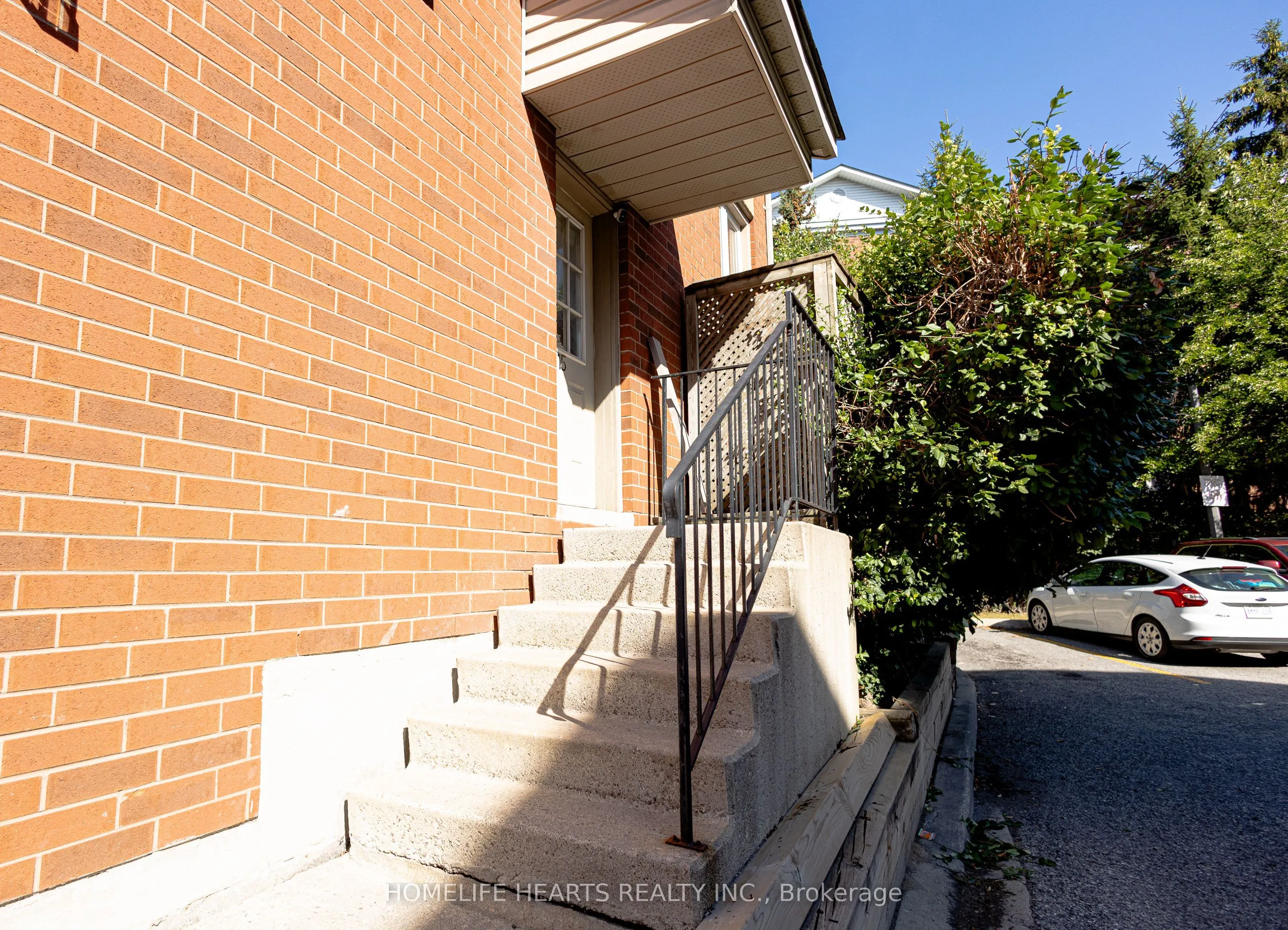 1635 Pickering Parkway, #15