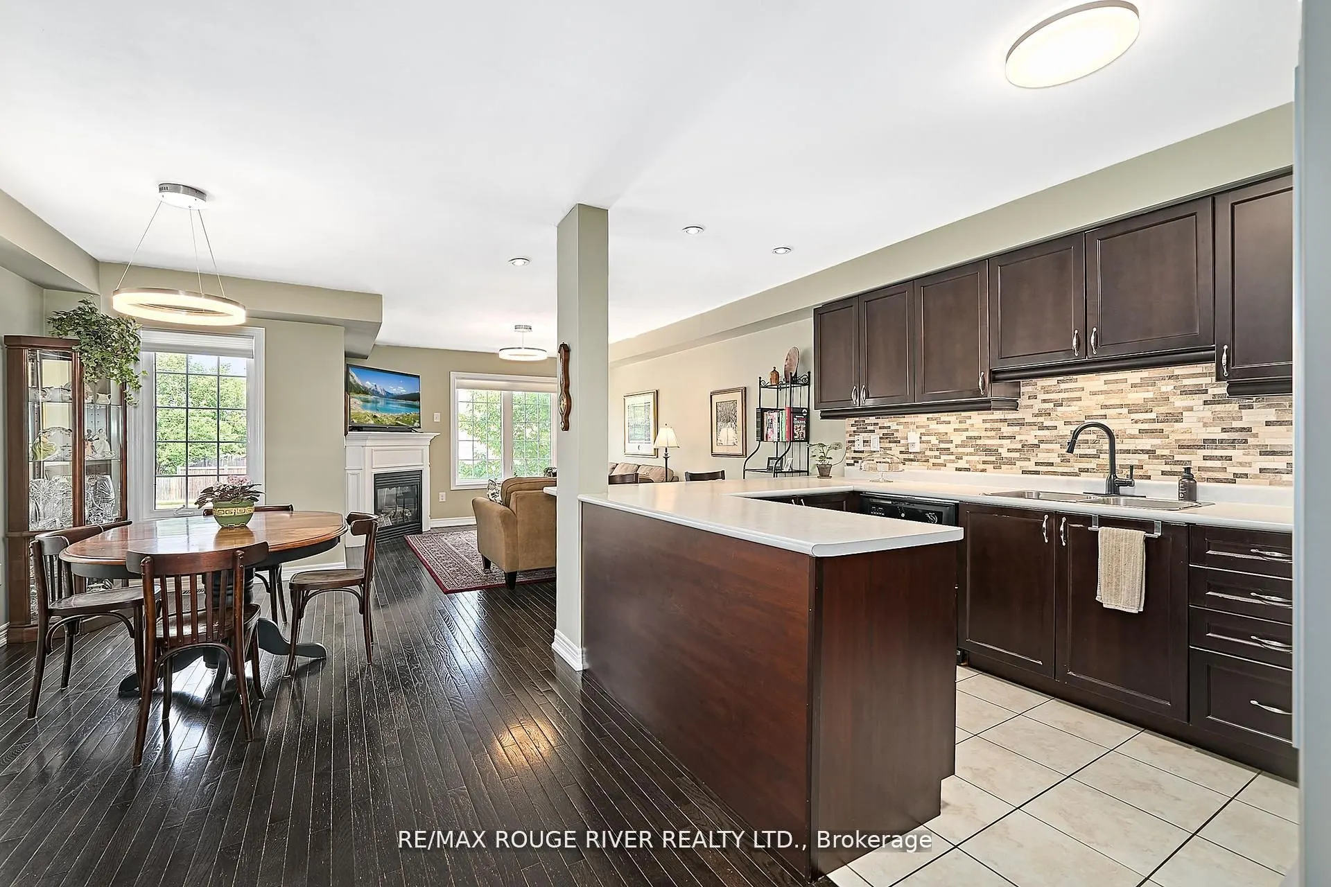 26 Lander Crescent