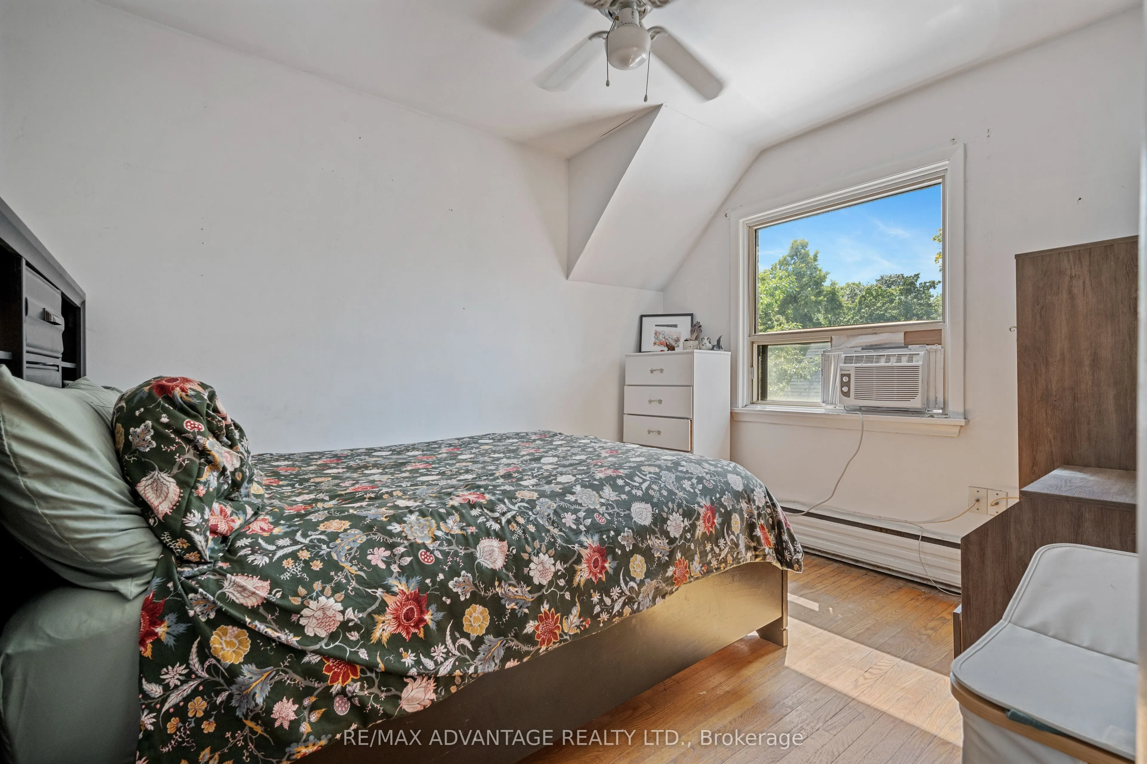 106 Hubbard Boulevard