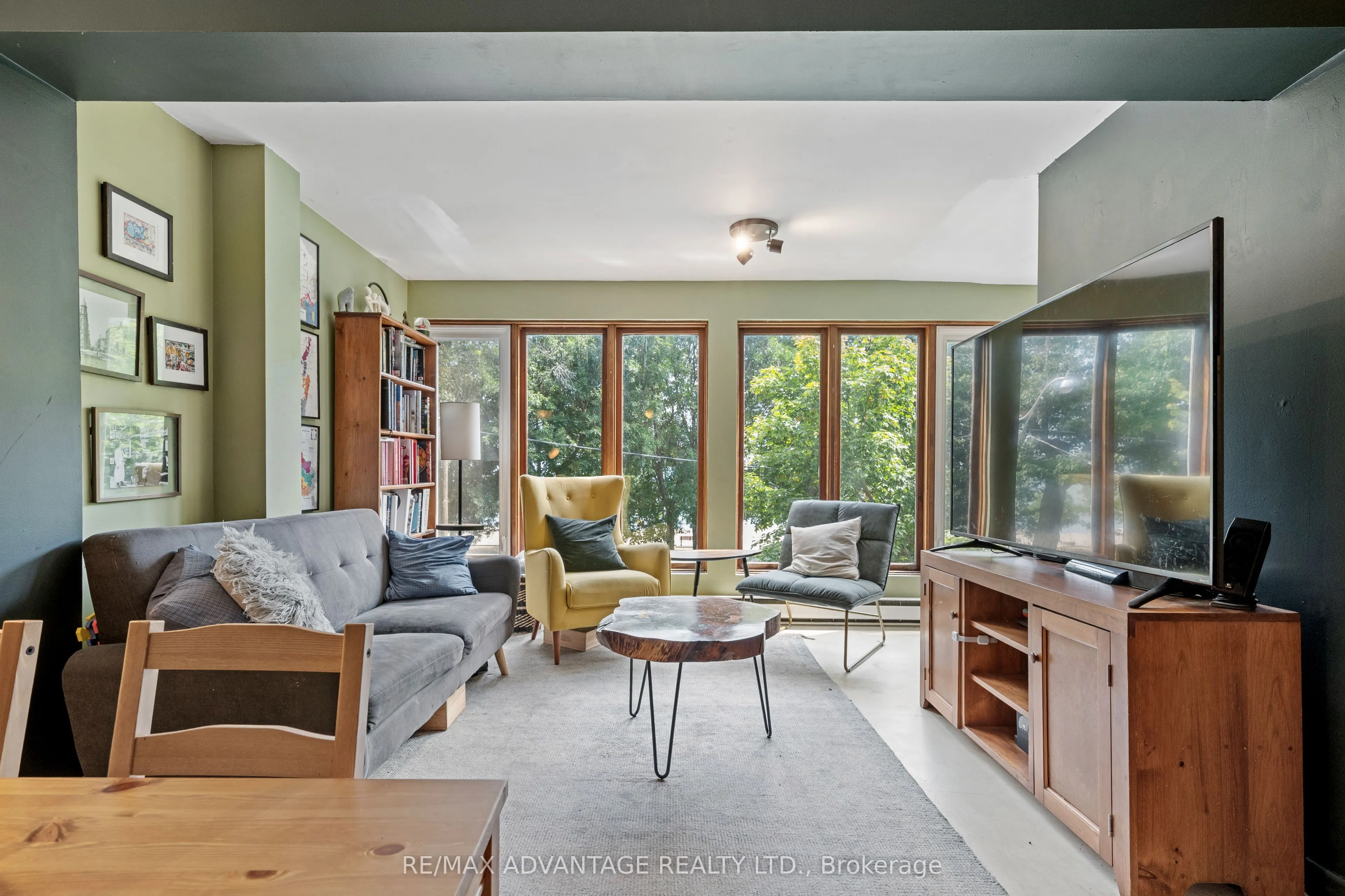 106 Hubbard Boulevard