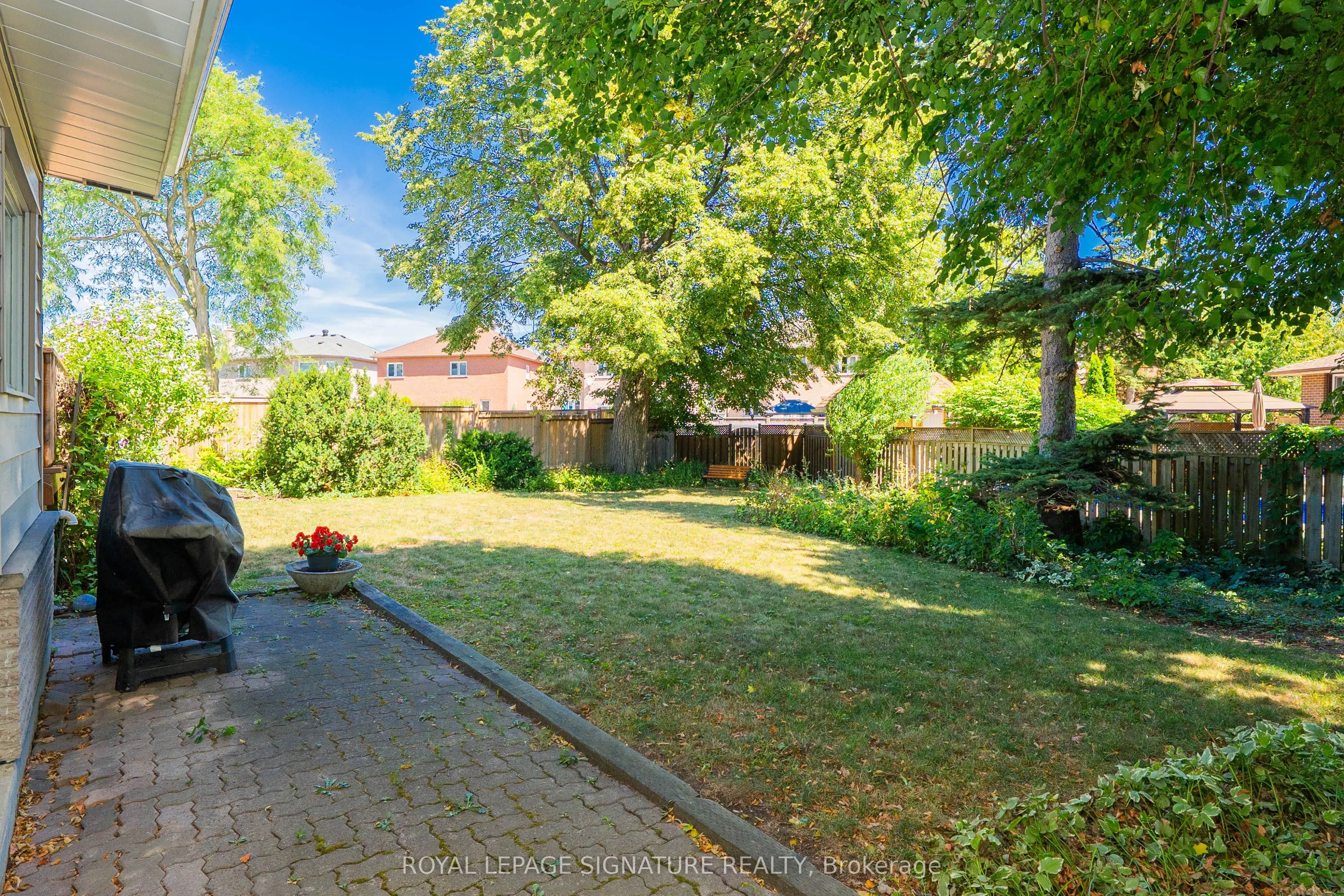 19 Castlemere Crescent