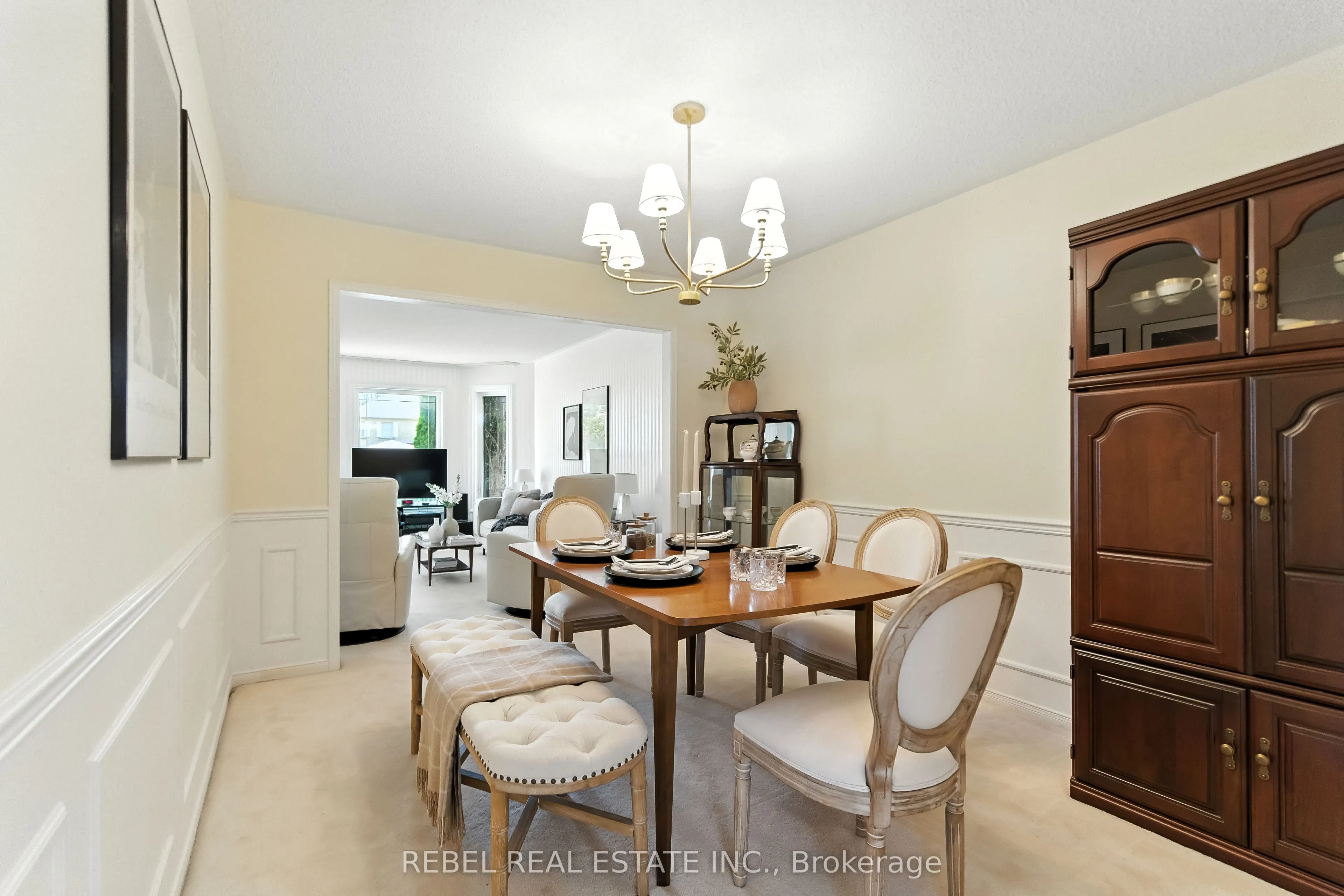 696 Atwood Crescent