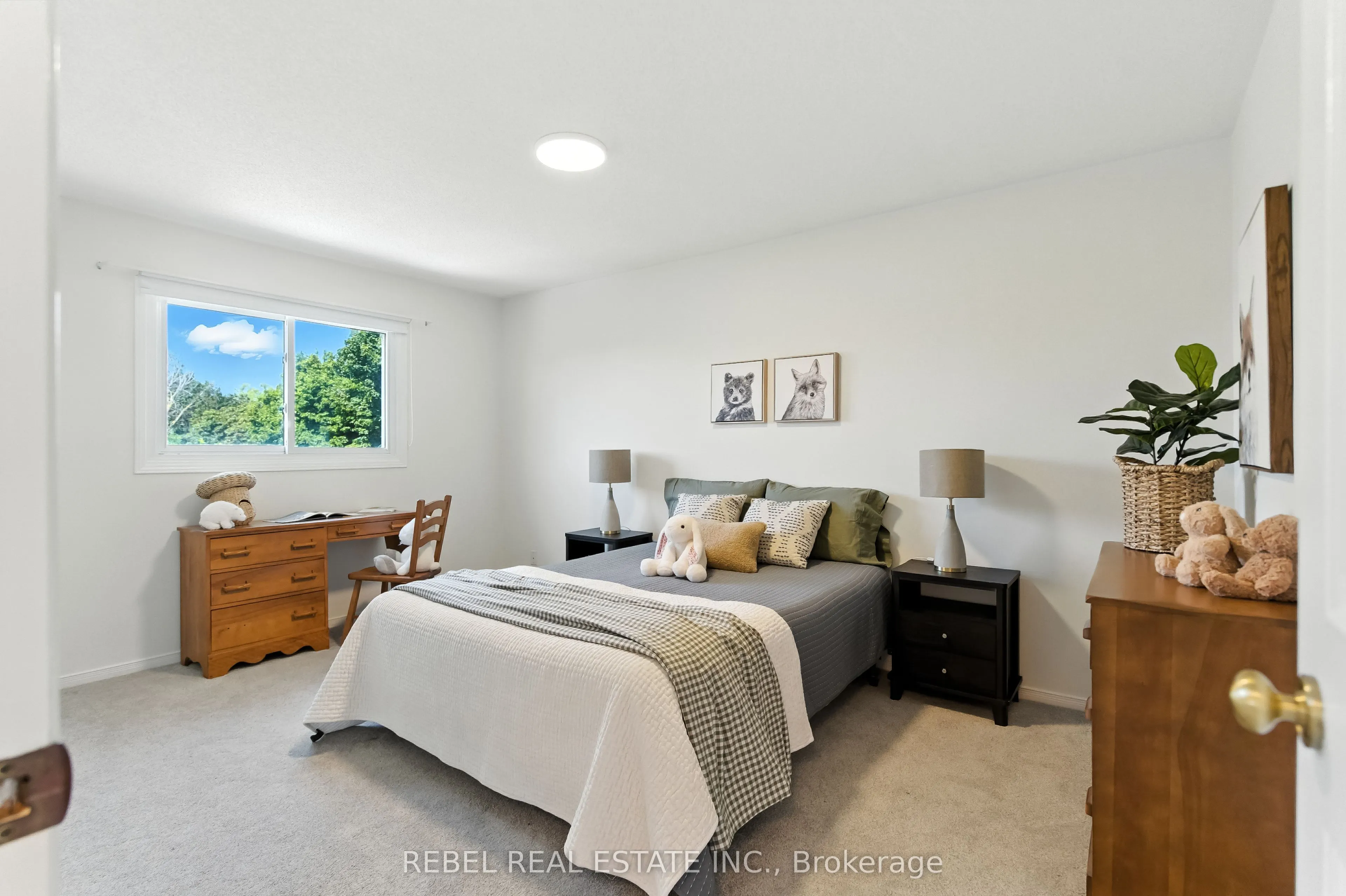 696 Atwood Crescent