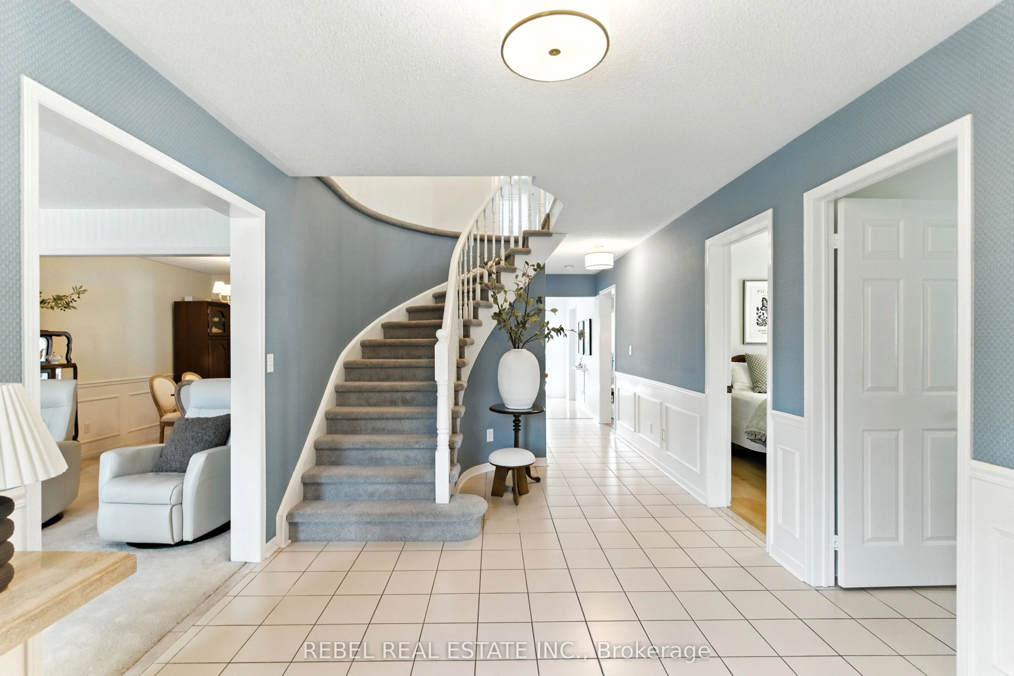 696 Atwood Crescent