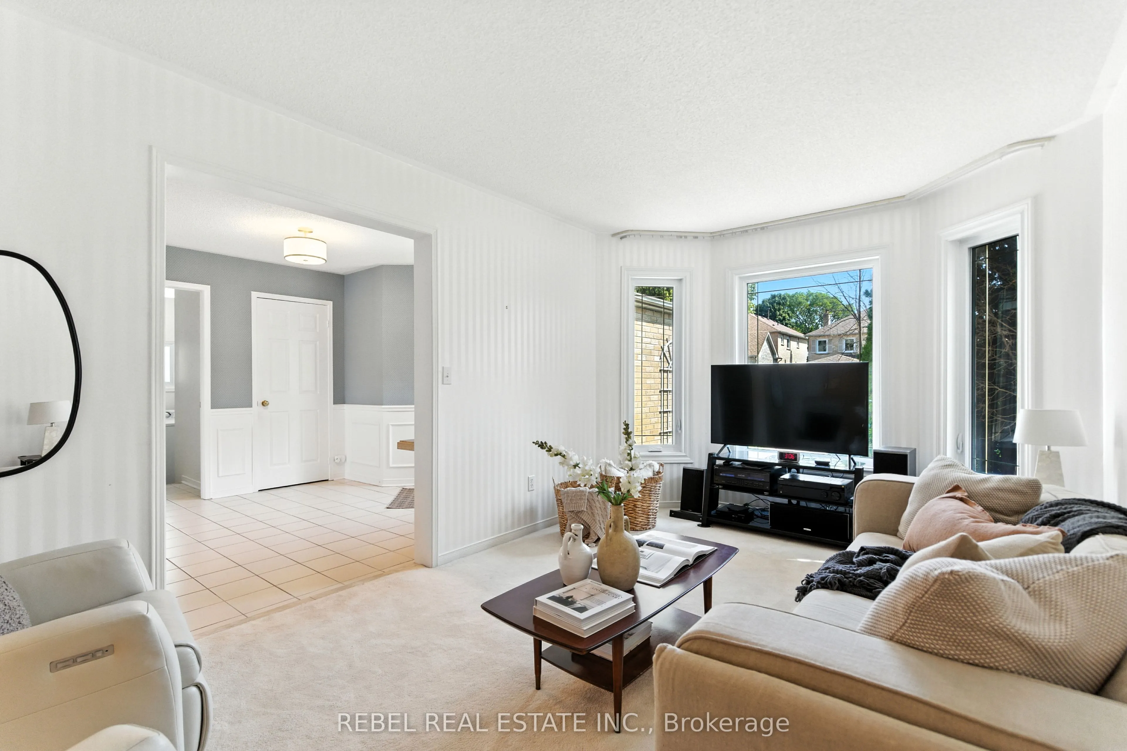 696 Atwood Crescent