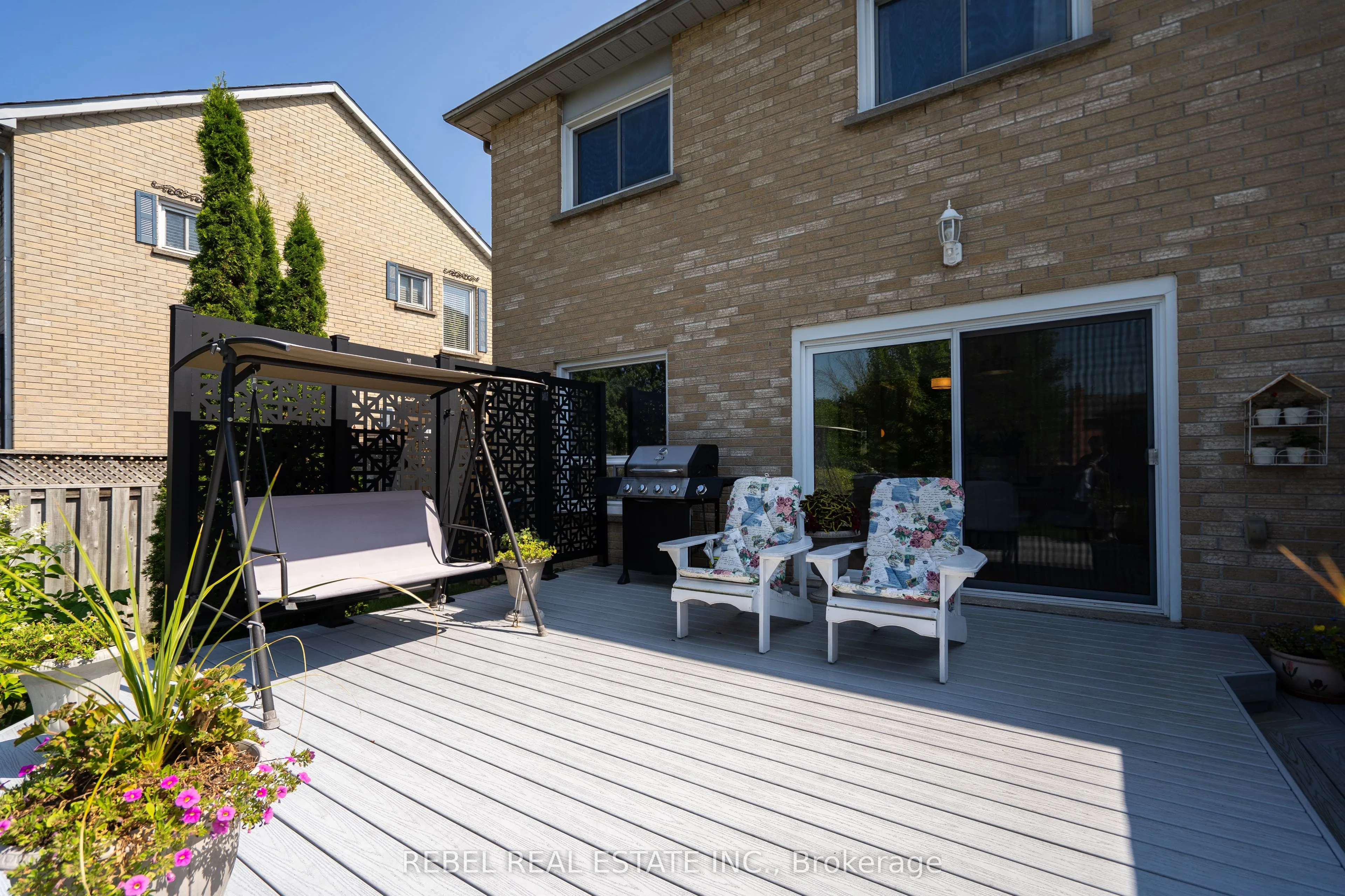 696 Atwood Crescent