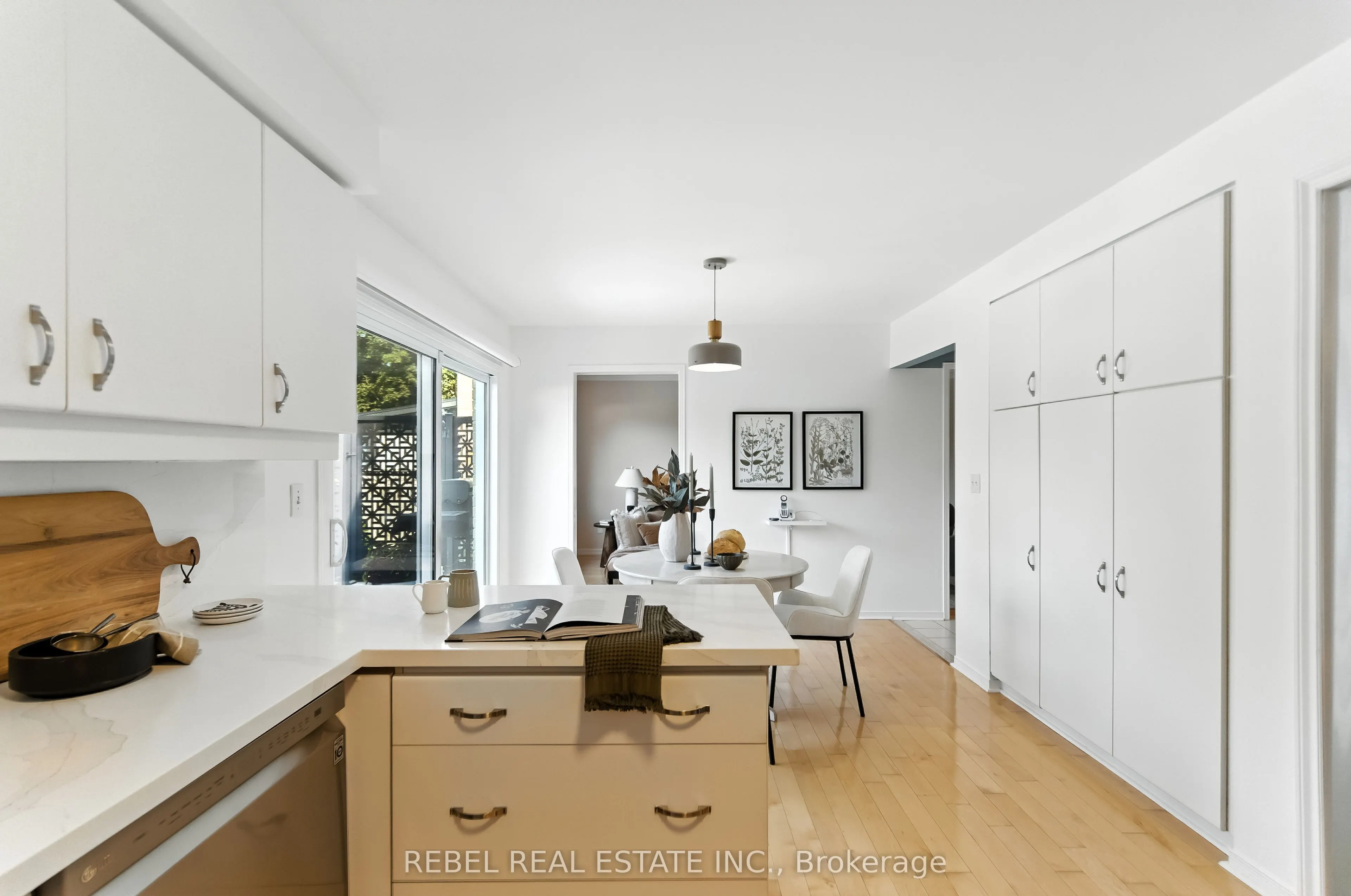 696 Atwood Crescent