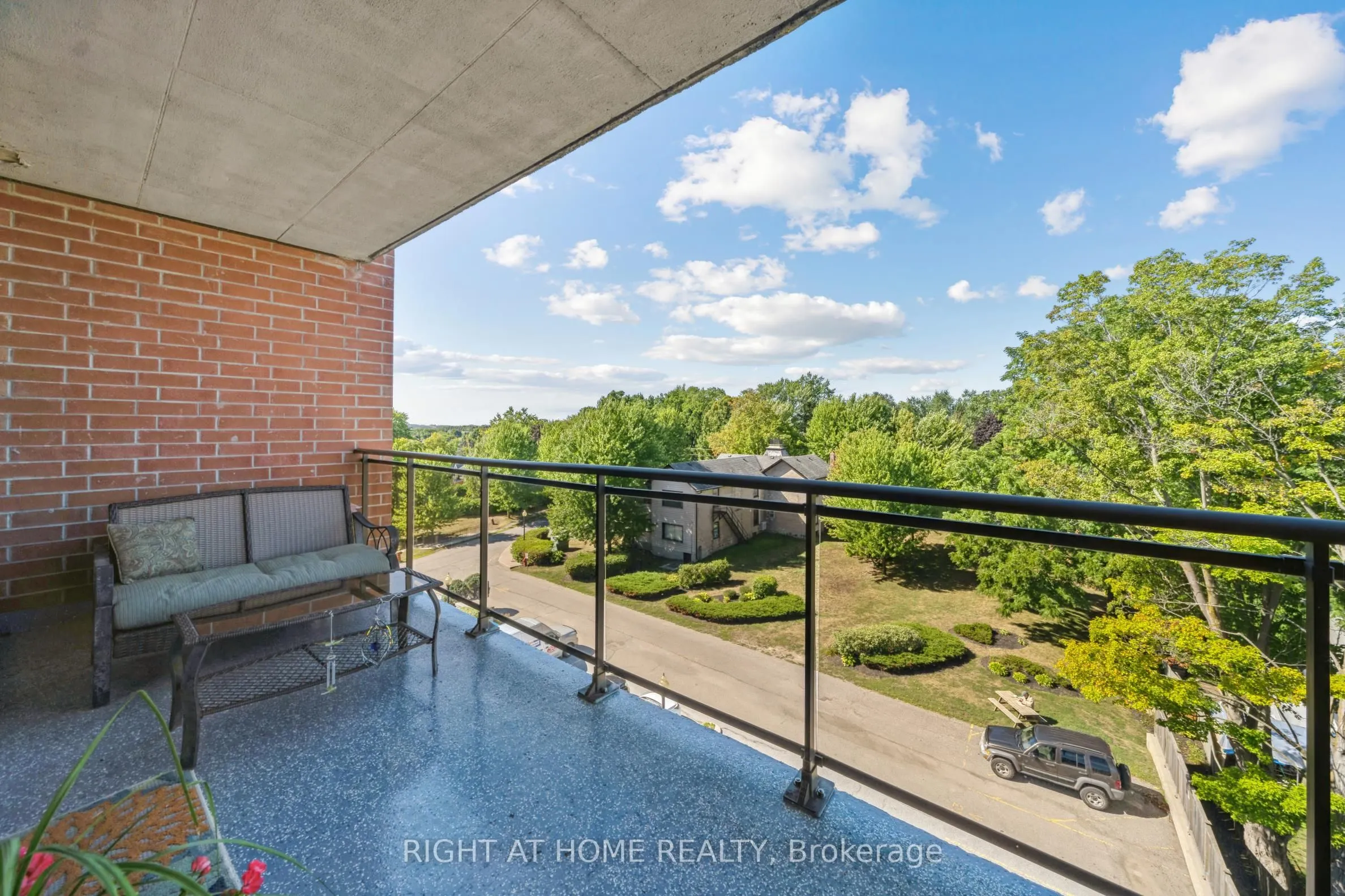 171 Shanly Street, #502