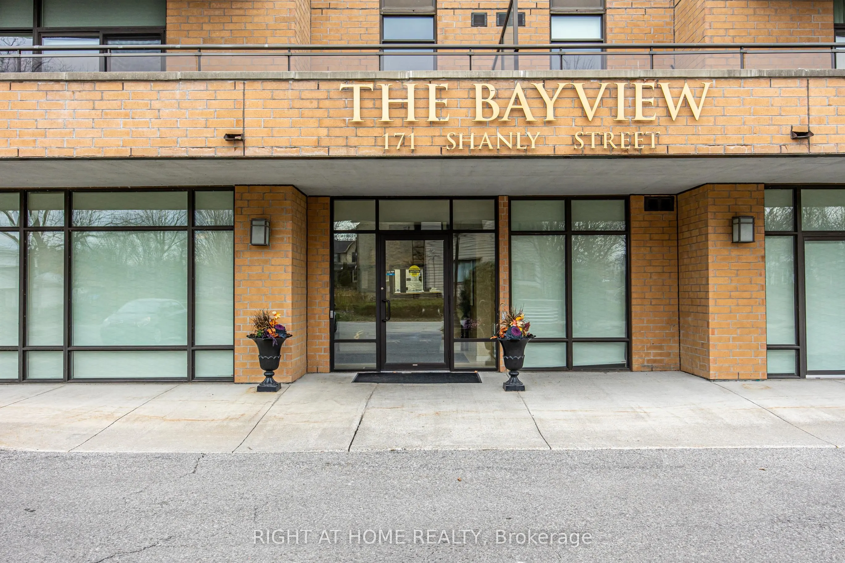 171 Shanly Street, #502