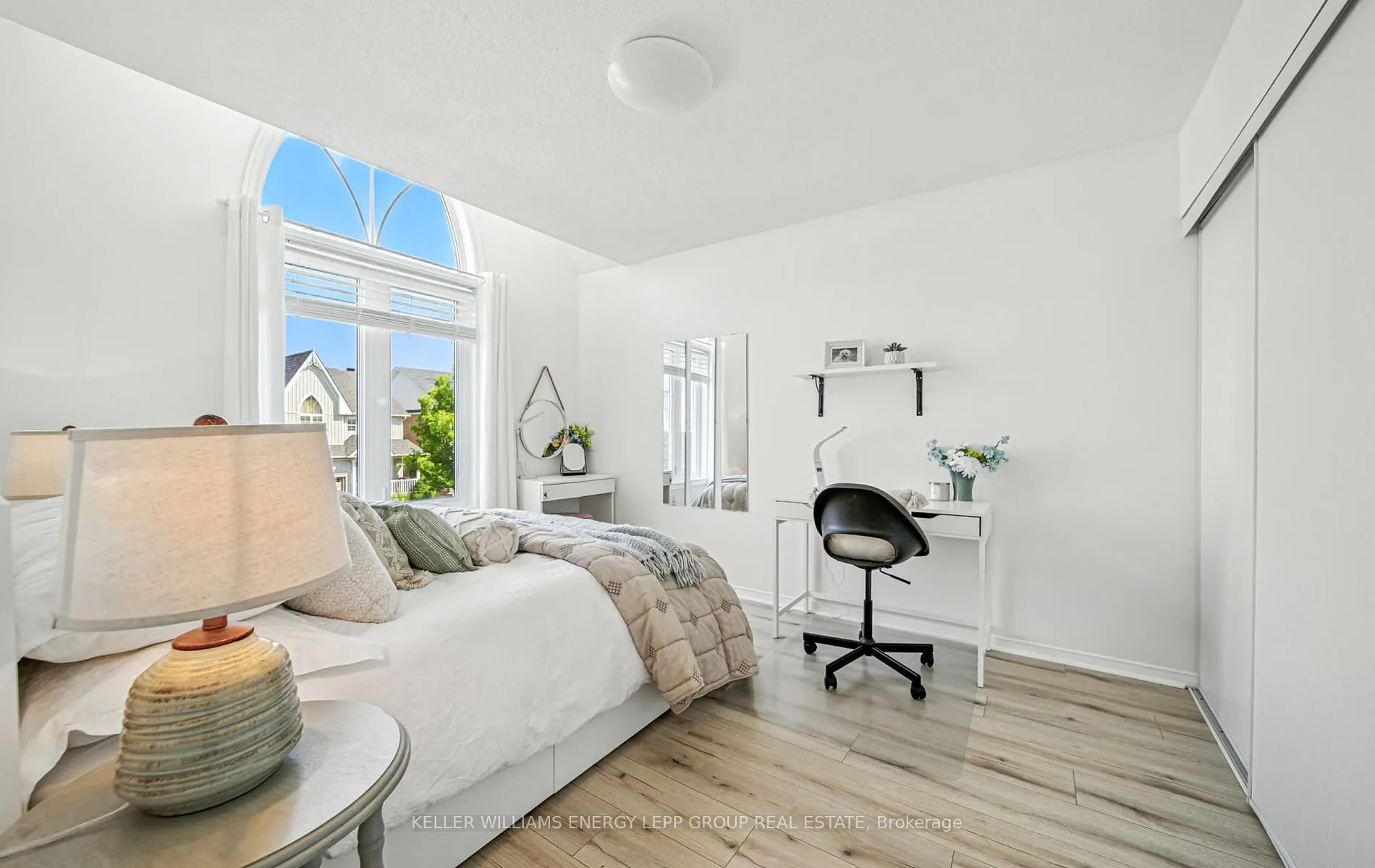 17 Beaumaris Crescent