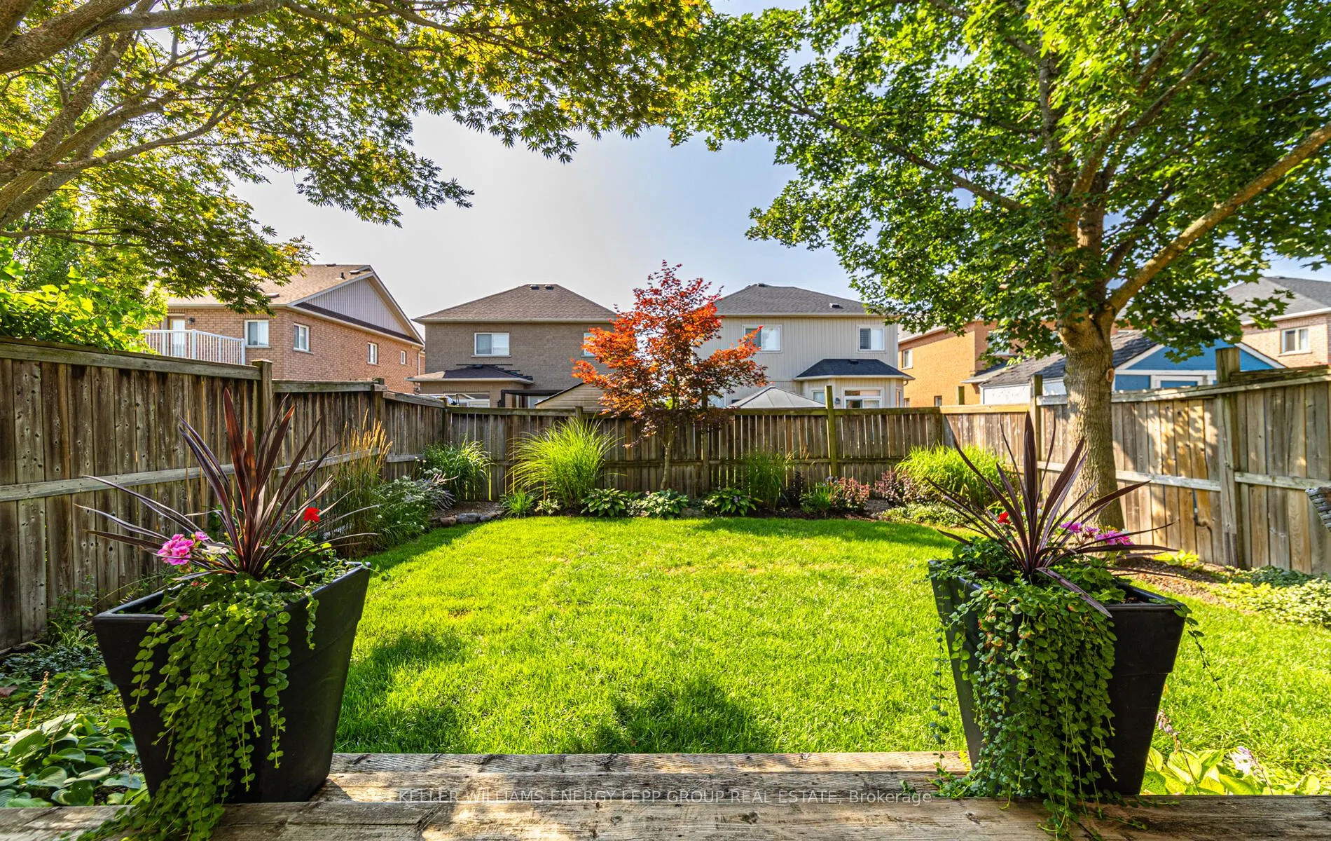 17 Beaumaris Crescent