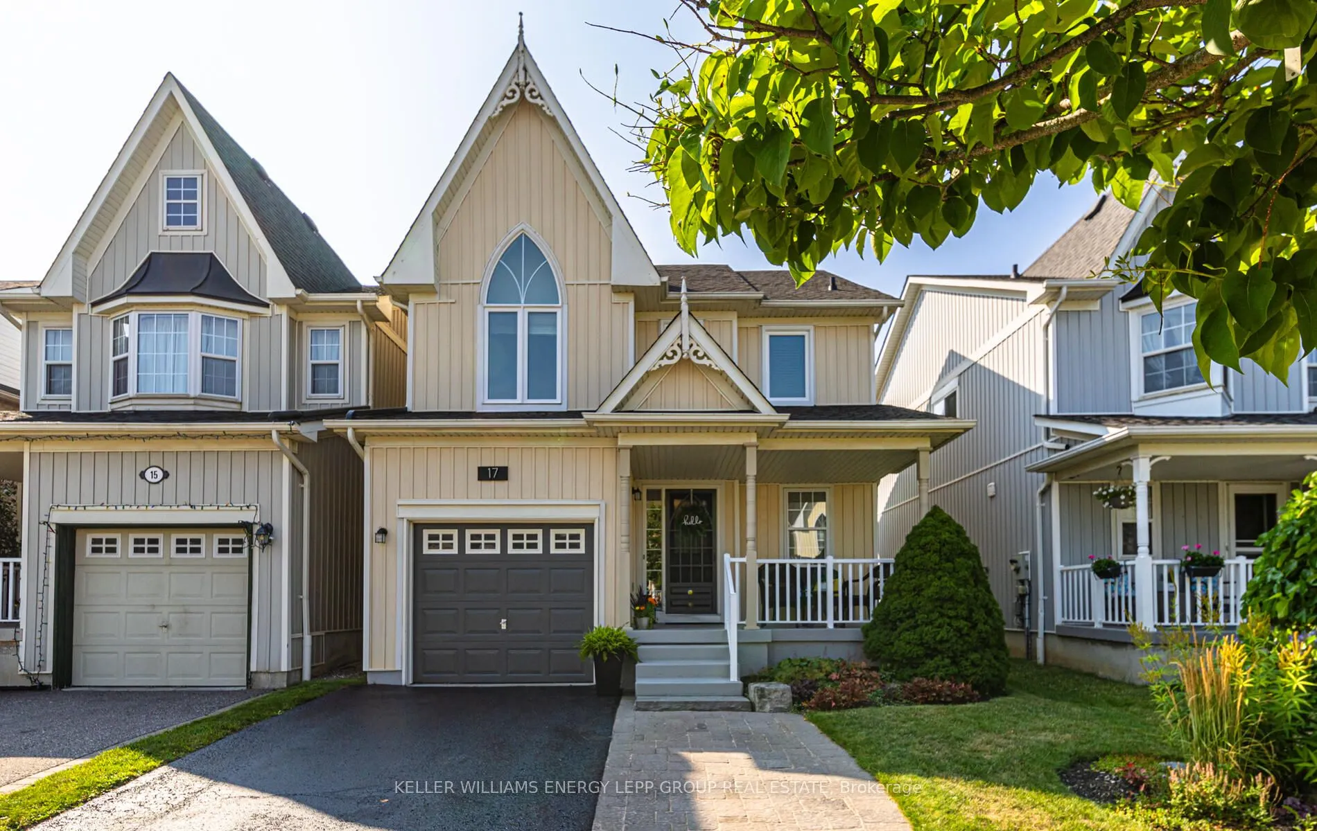 17 Beaumaris Crescent