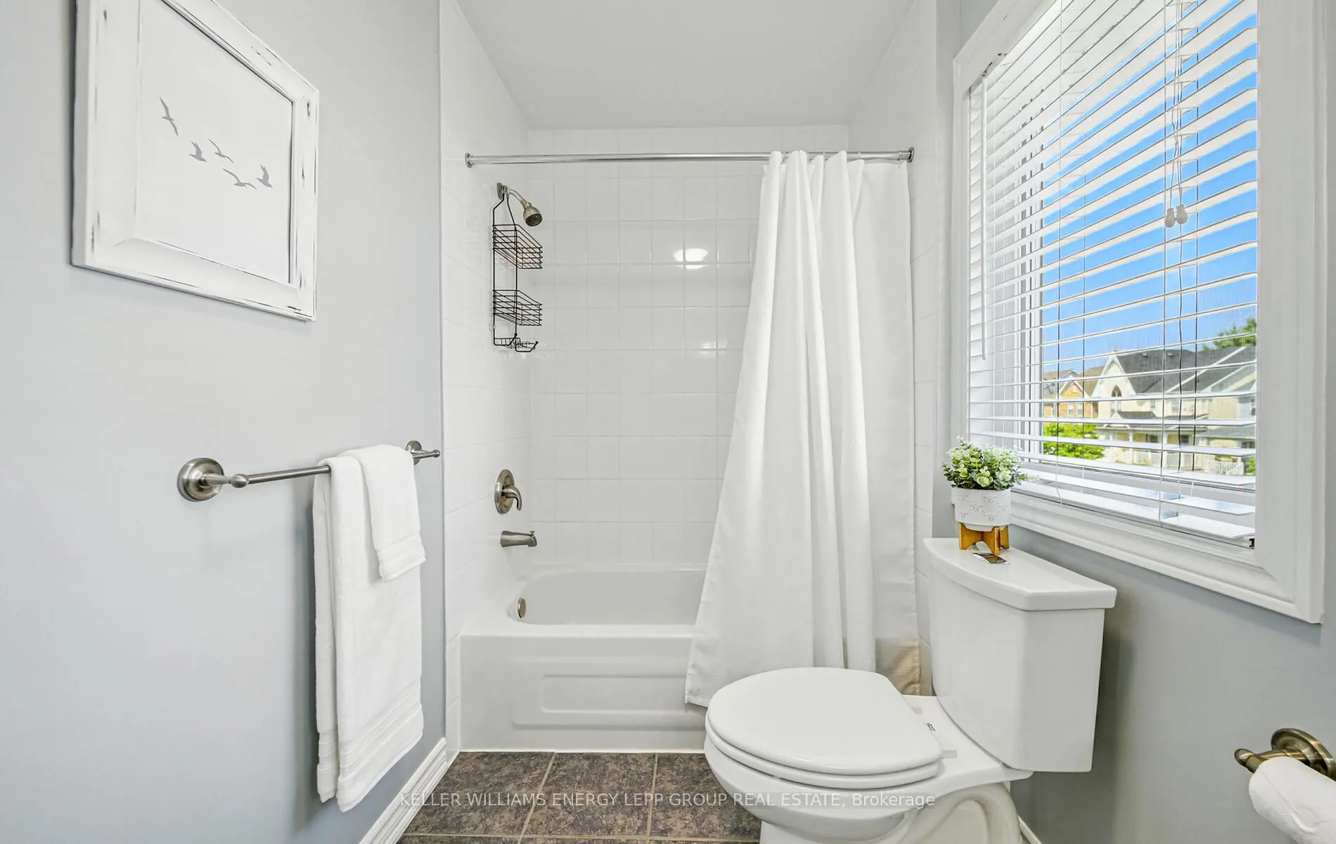 17 Beaumaris Crescent