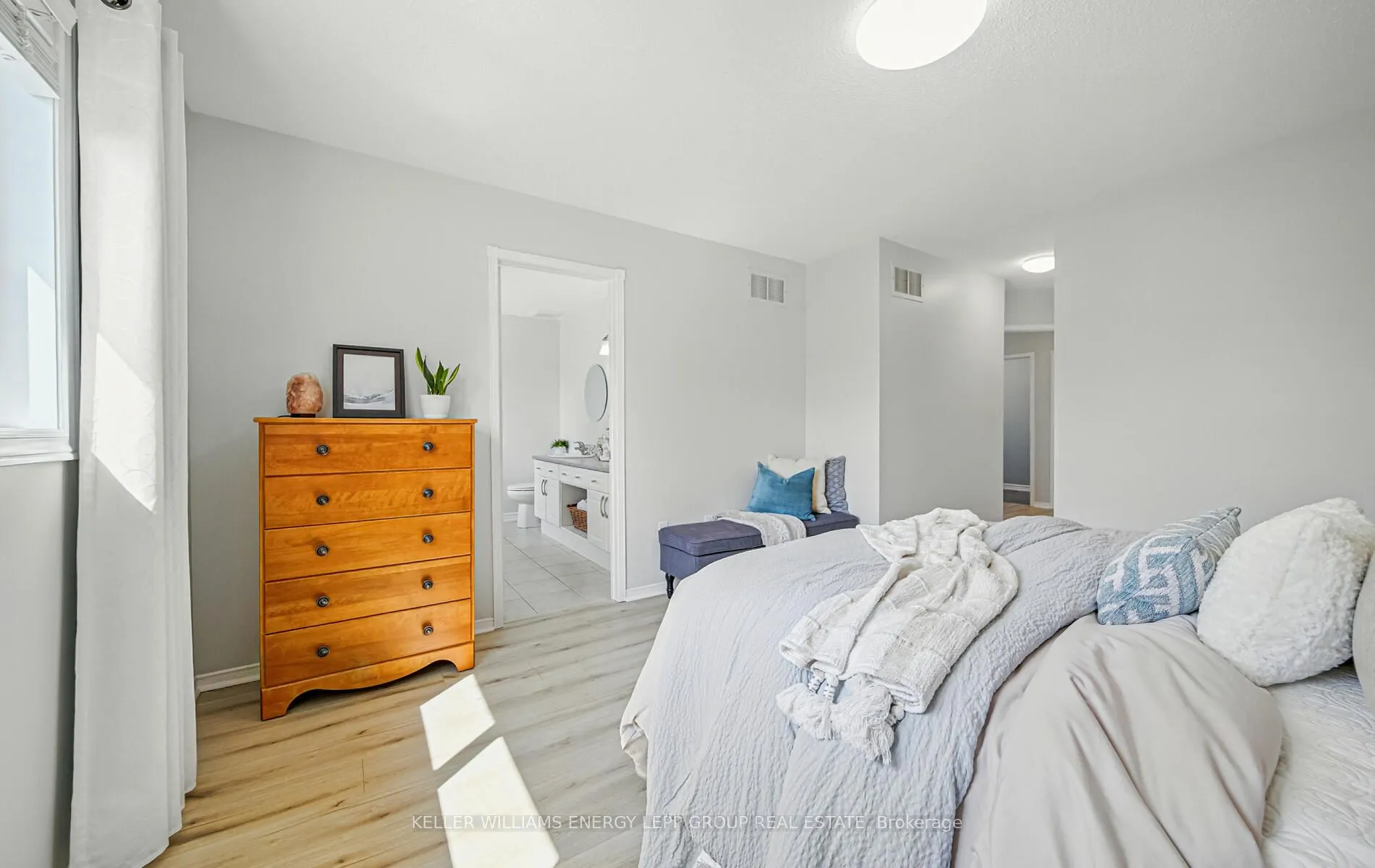 17 Beaumaris Crescent