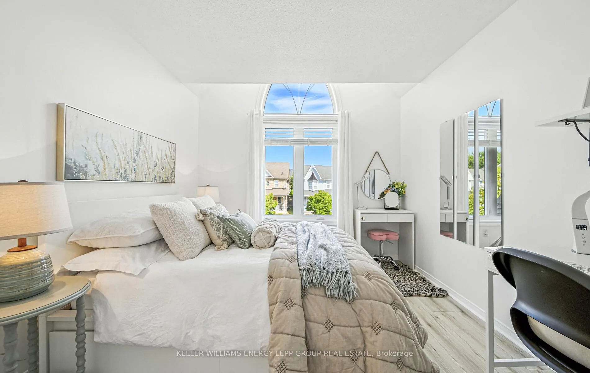 17 Beaumaris Crescent