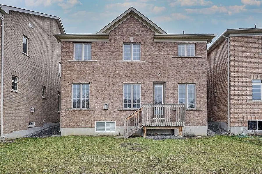 2497 Bandsman Crescent