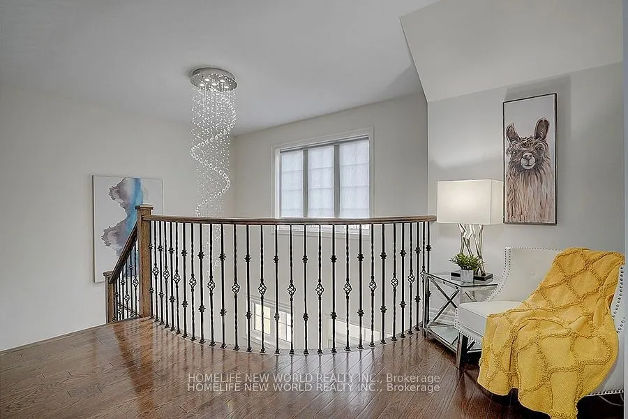 2497 Bandsman Crescent