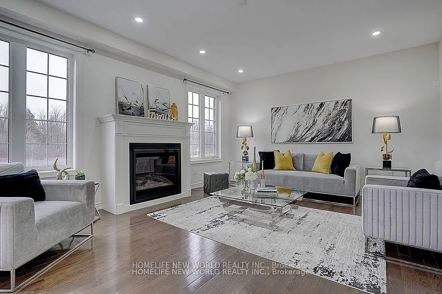 2497 Bandsman Crescent