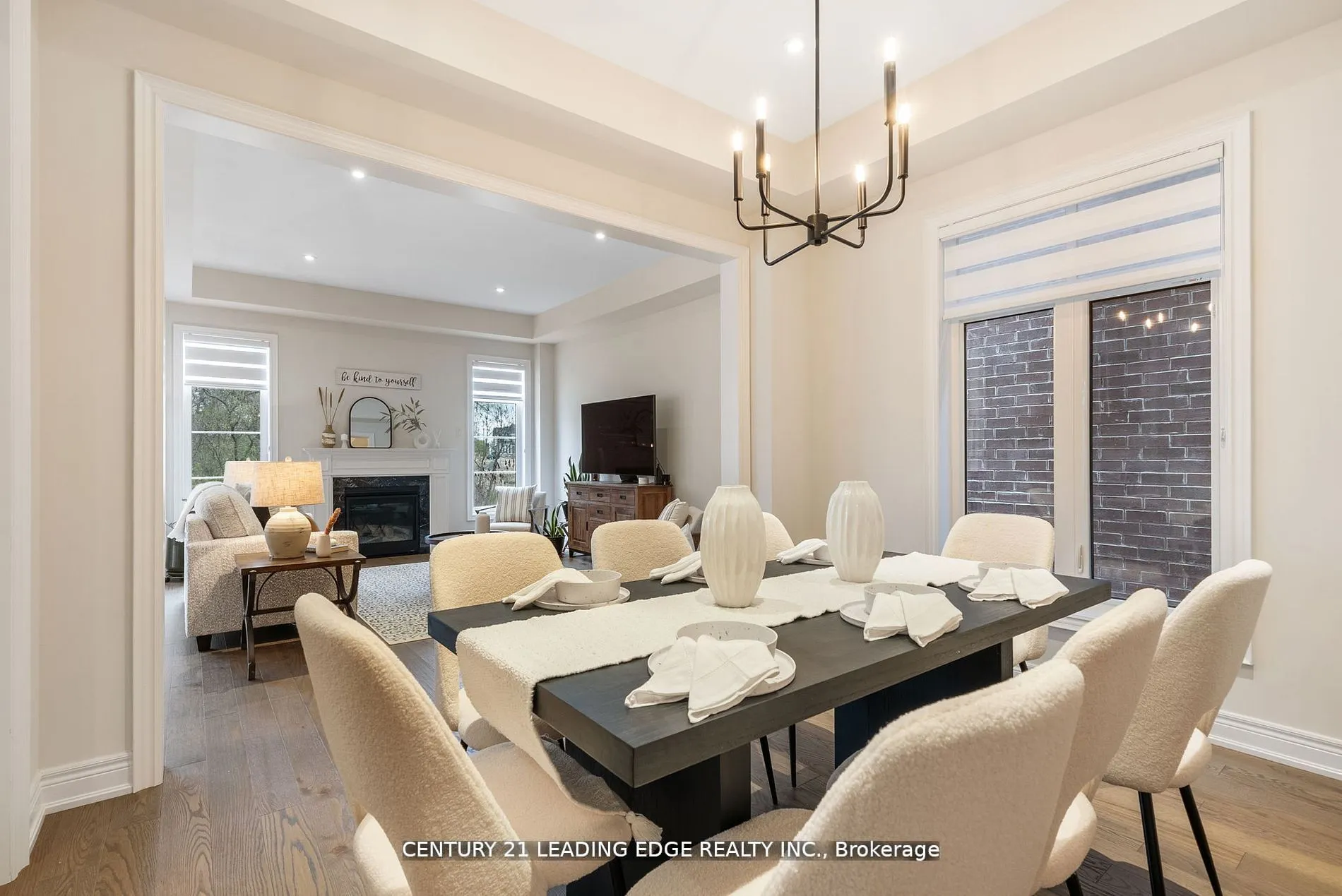 89 Deer Ridge Crescent