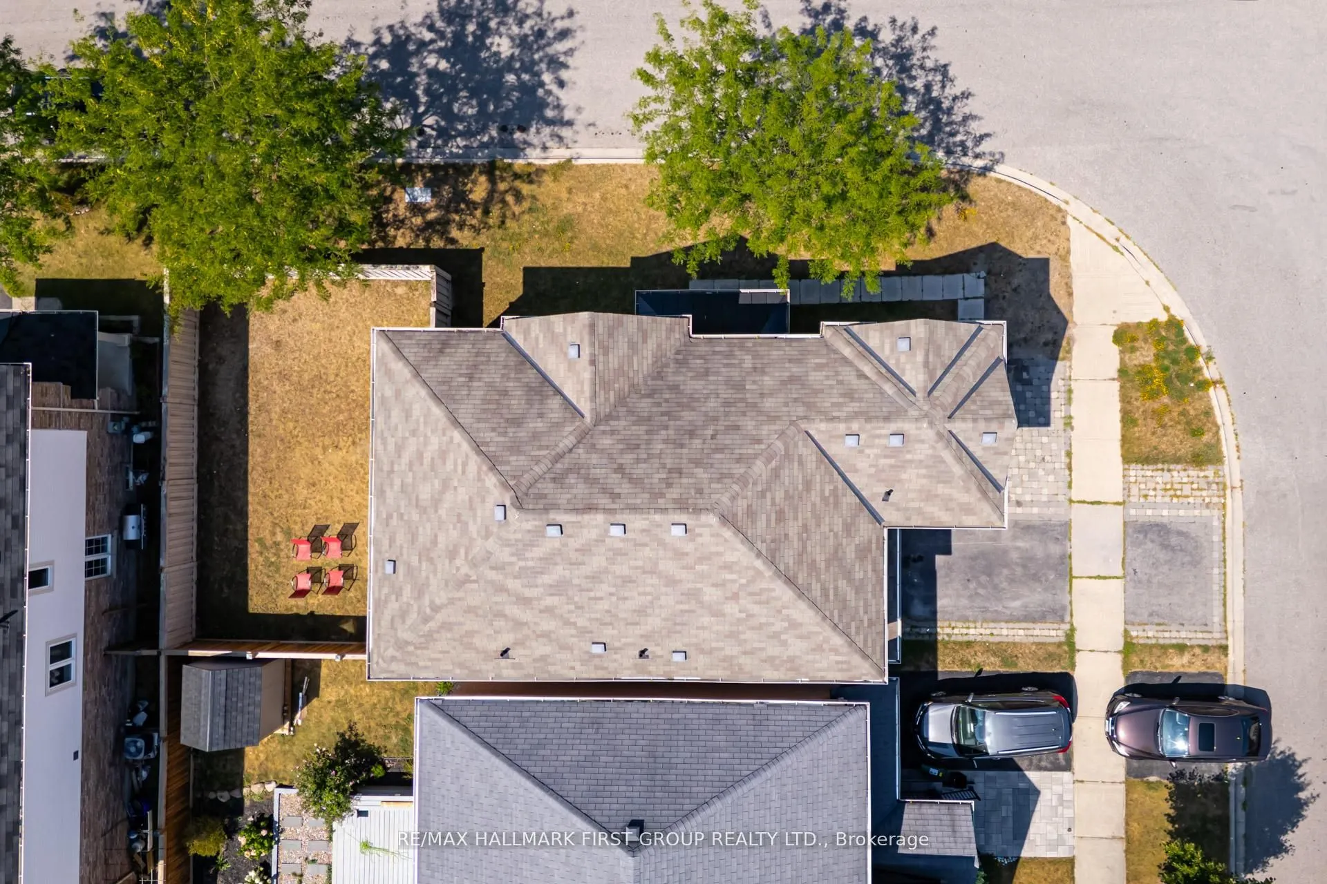 35 Elliottglen Drive