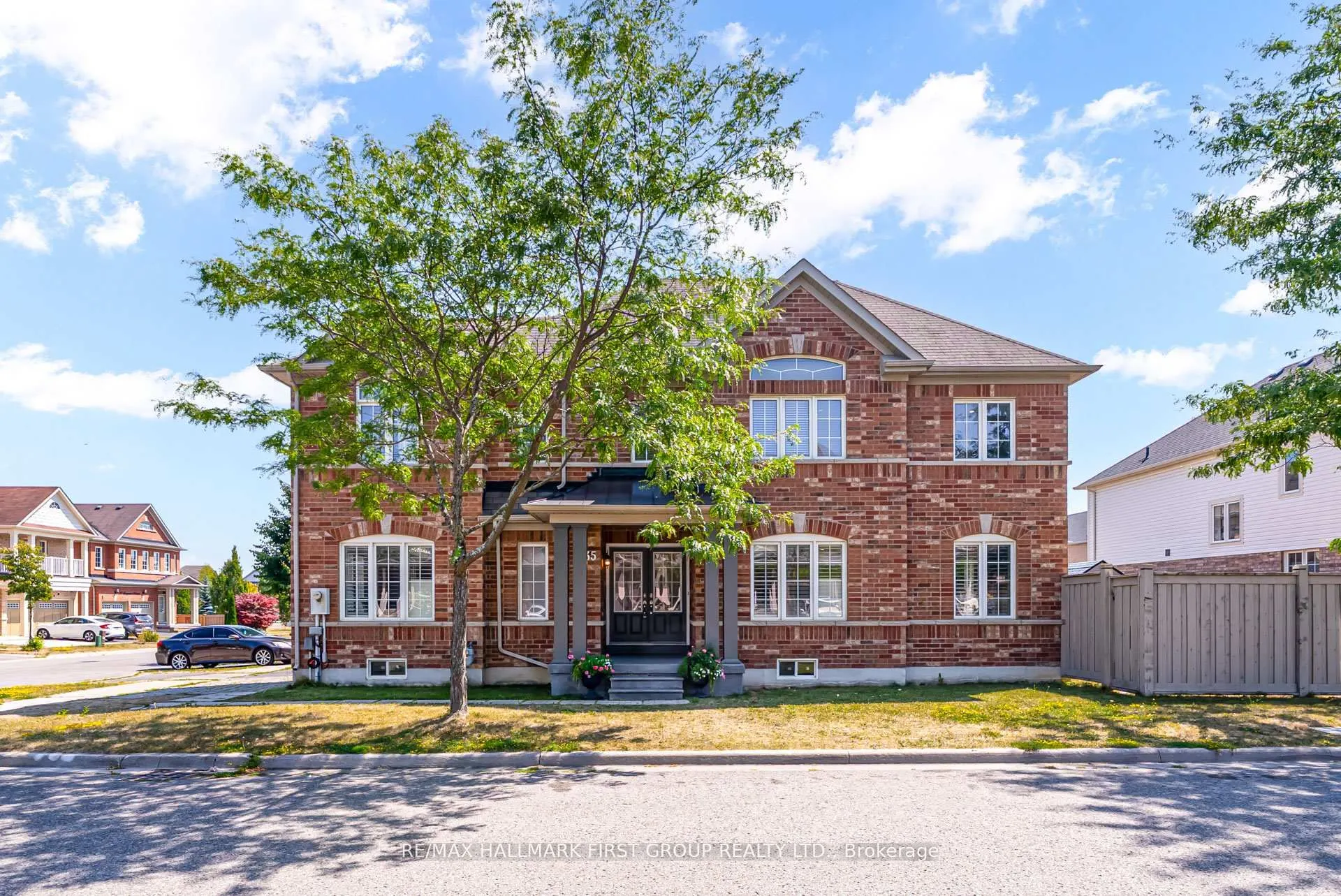35 Elliottglen Drive