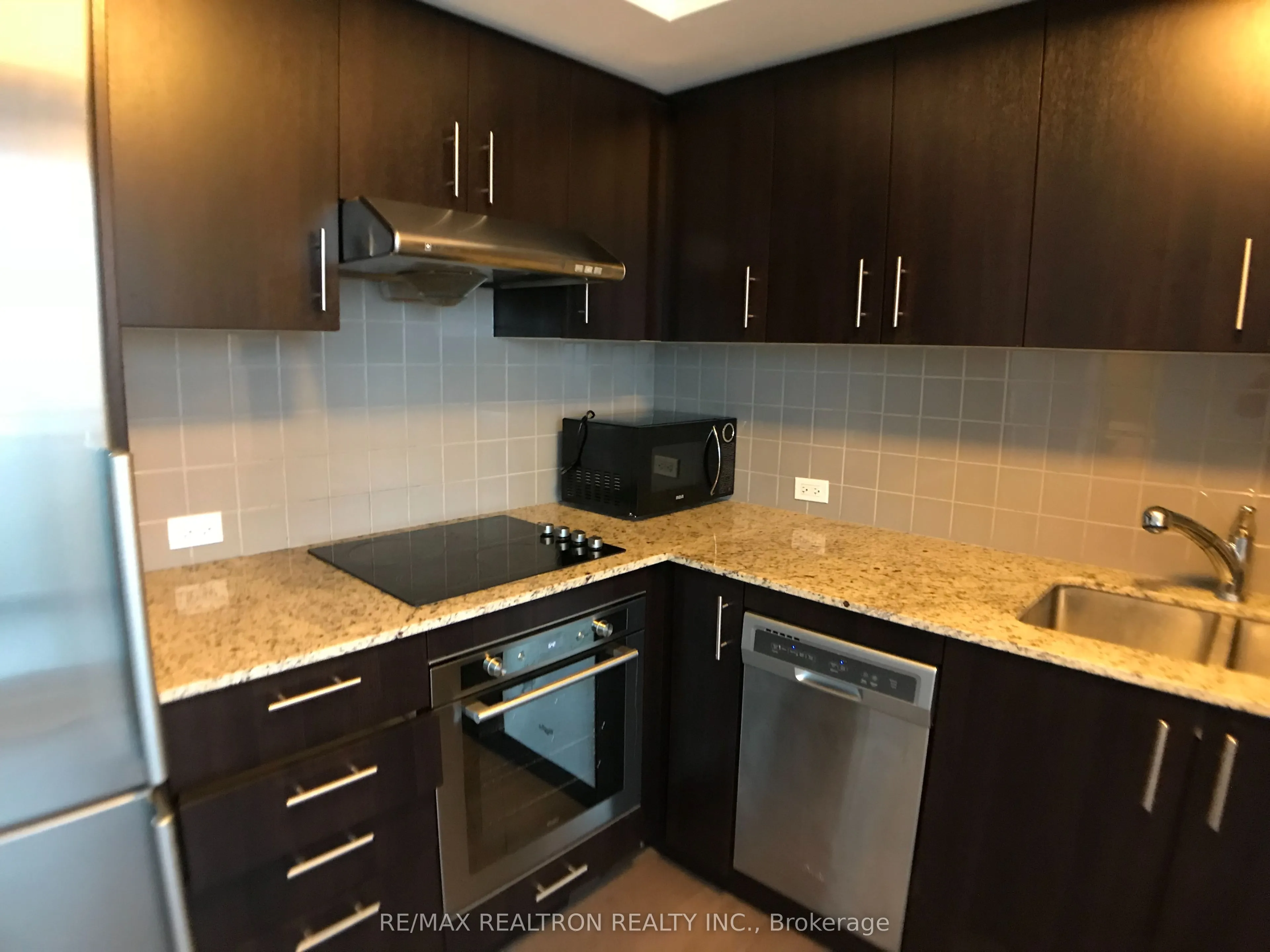 255 Village Green Square, #1602
