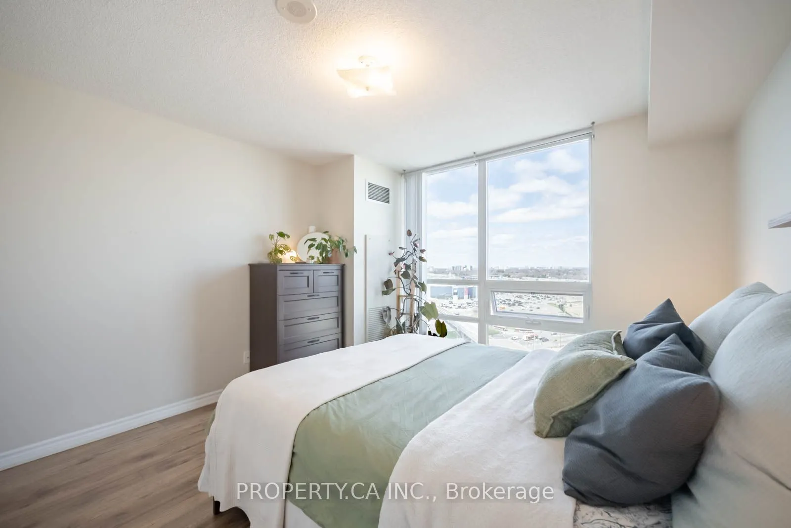 88 Grangeway Avenue, #2003