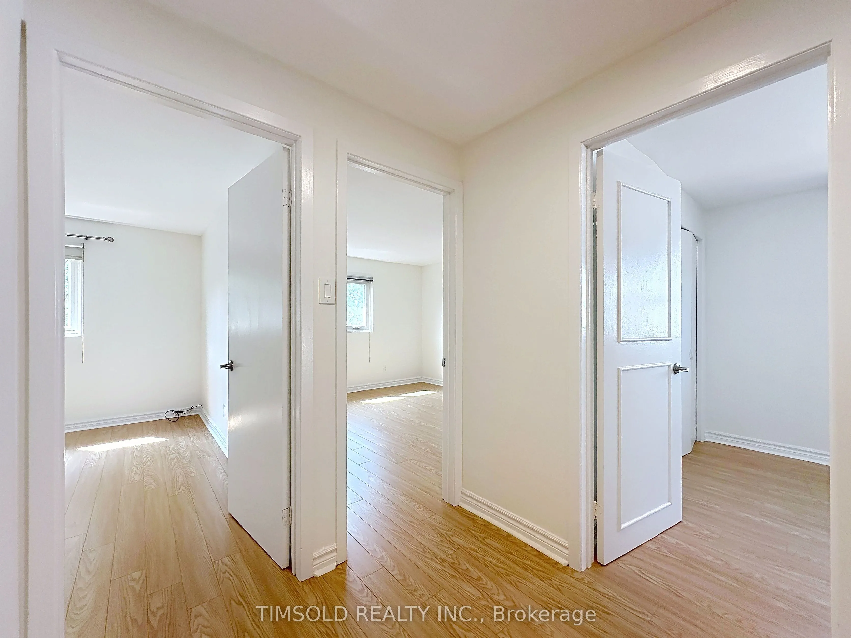 6 Lofthouse Square