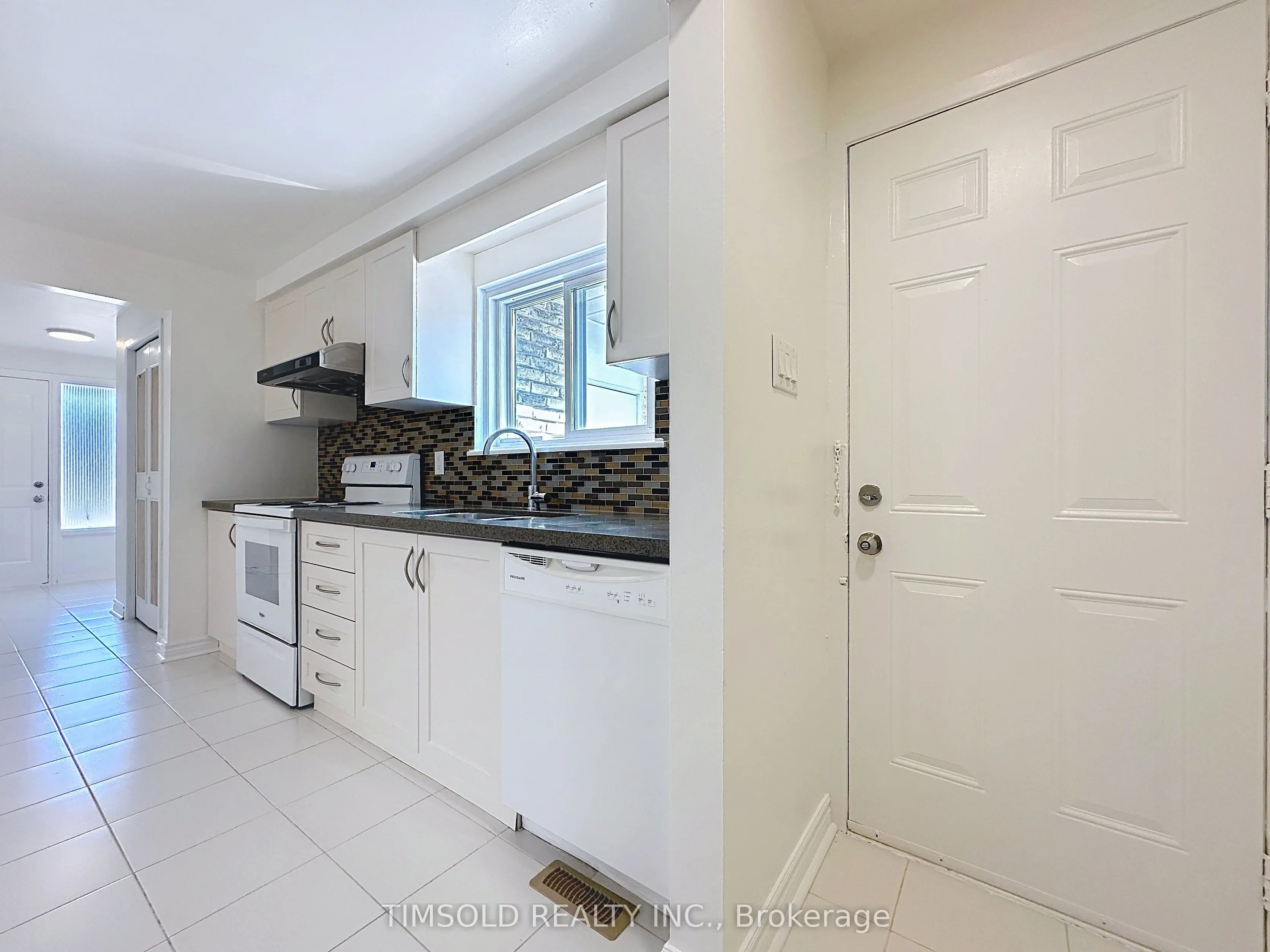 6 Lofthouse Square