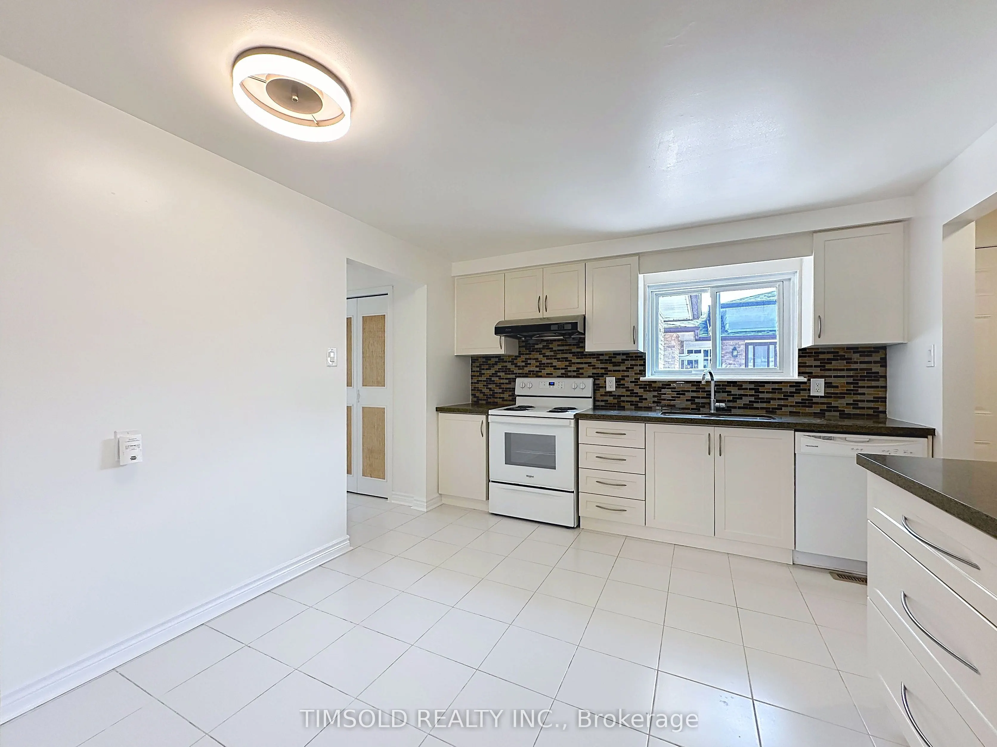 6 Lofthouse Square