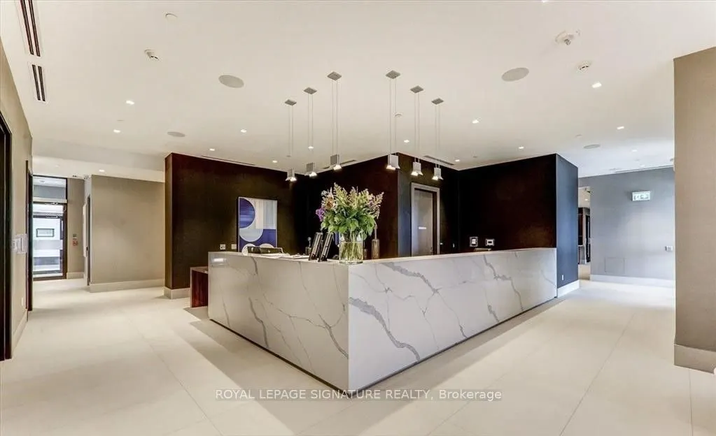2550 Simcoe Street N, #2007