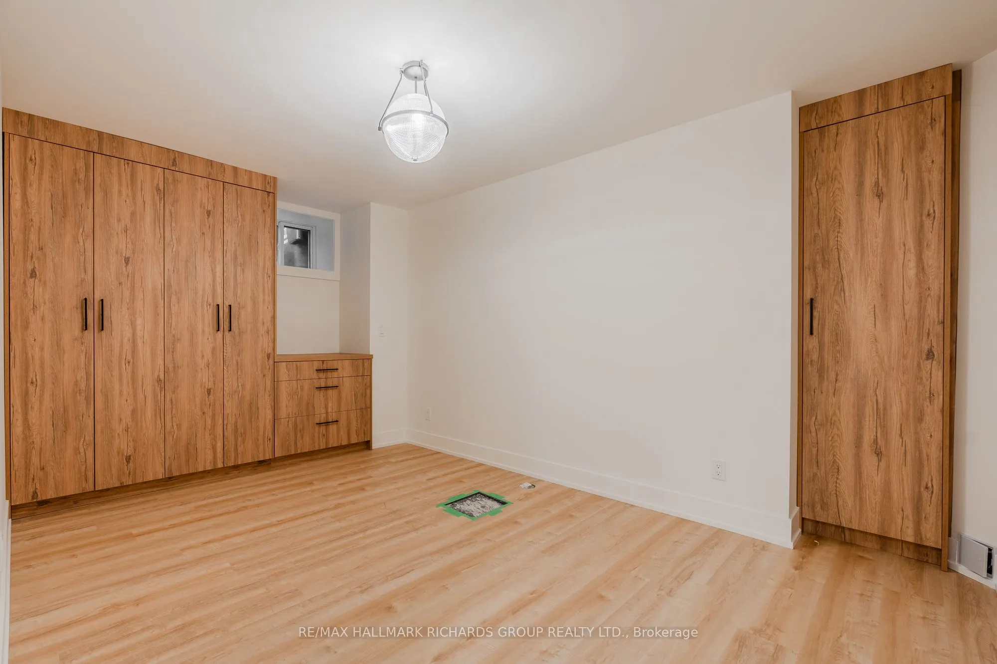 20 Wineva Avenue, #Lower