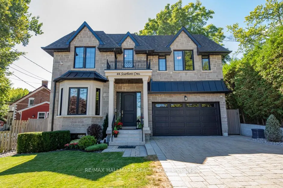44 Scarboro Crescent
