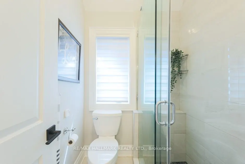 44 Scarboro Crescent