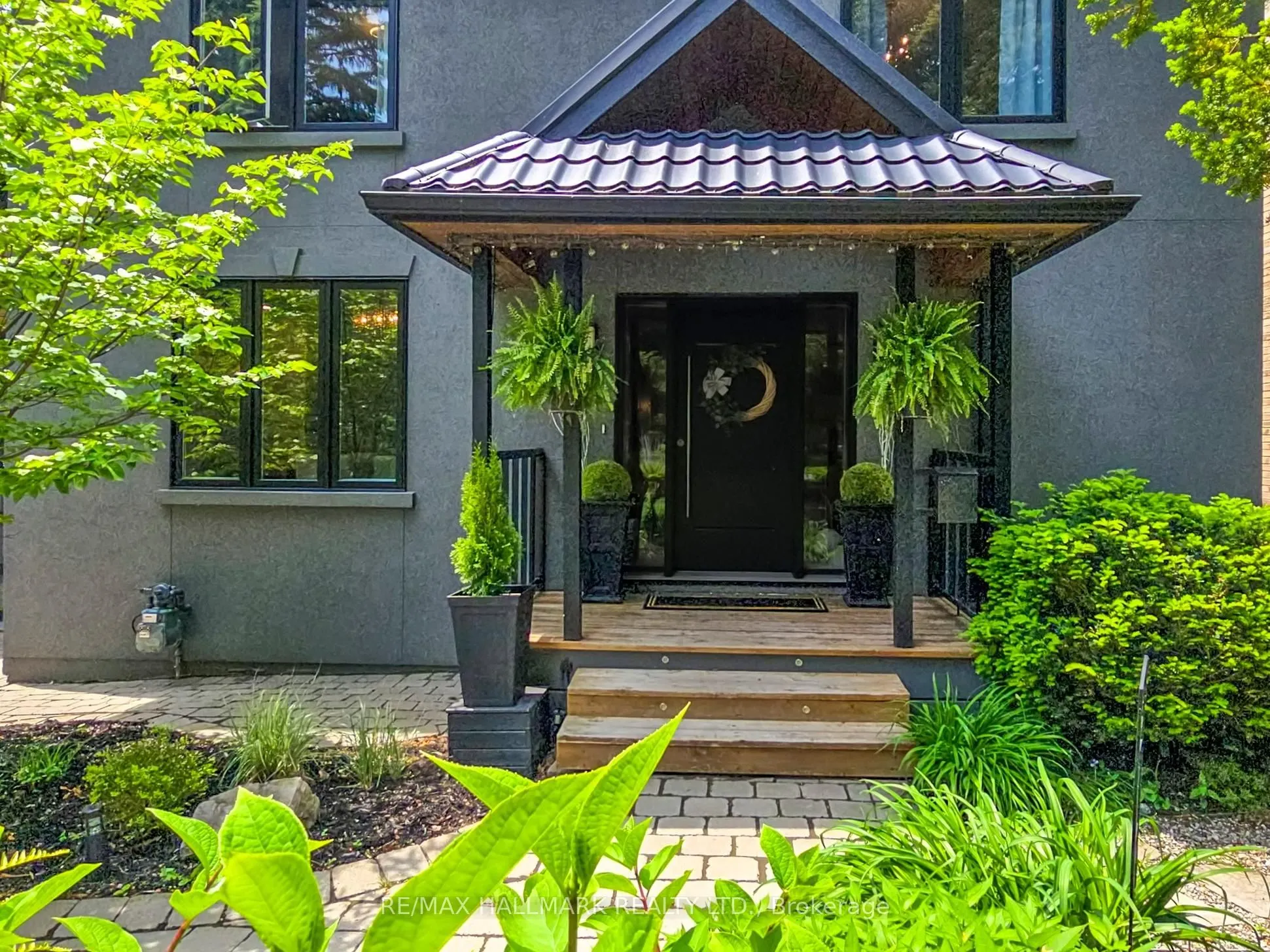 30 Larwood Boulevard