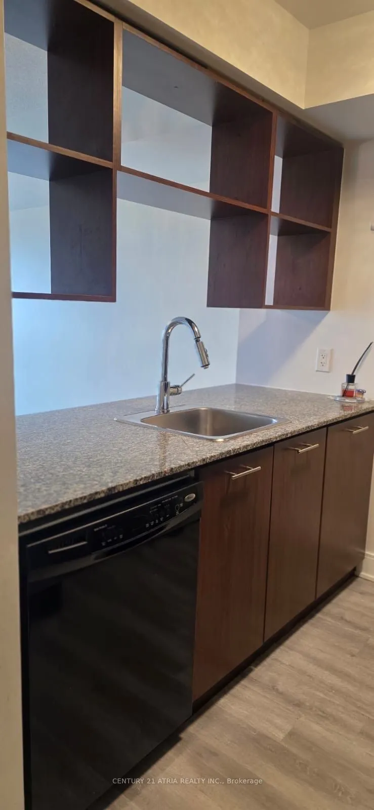 125 Village Green Square SE, #2807