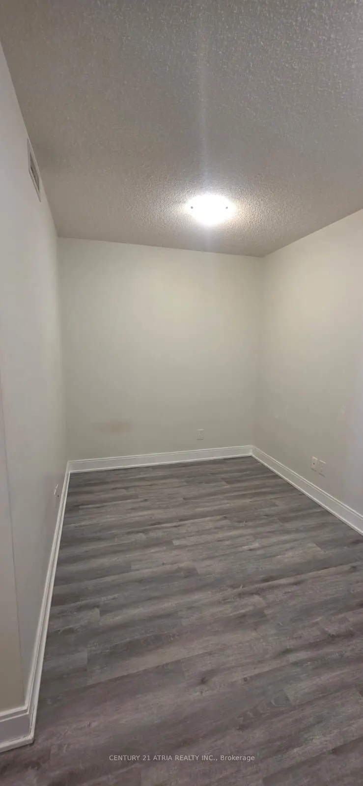 125 Village Green Square SE, #2807