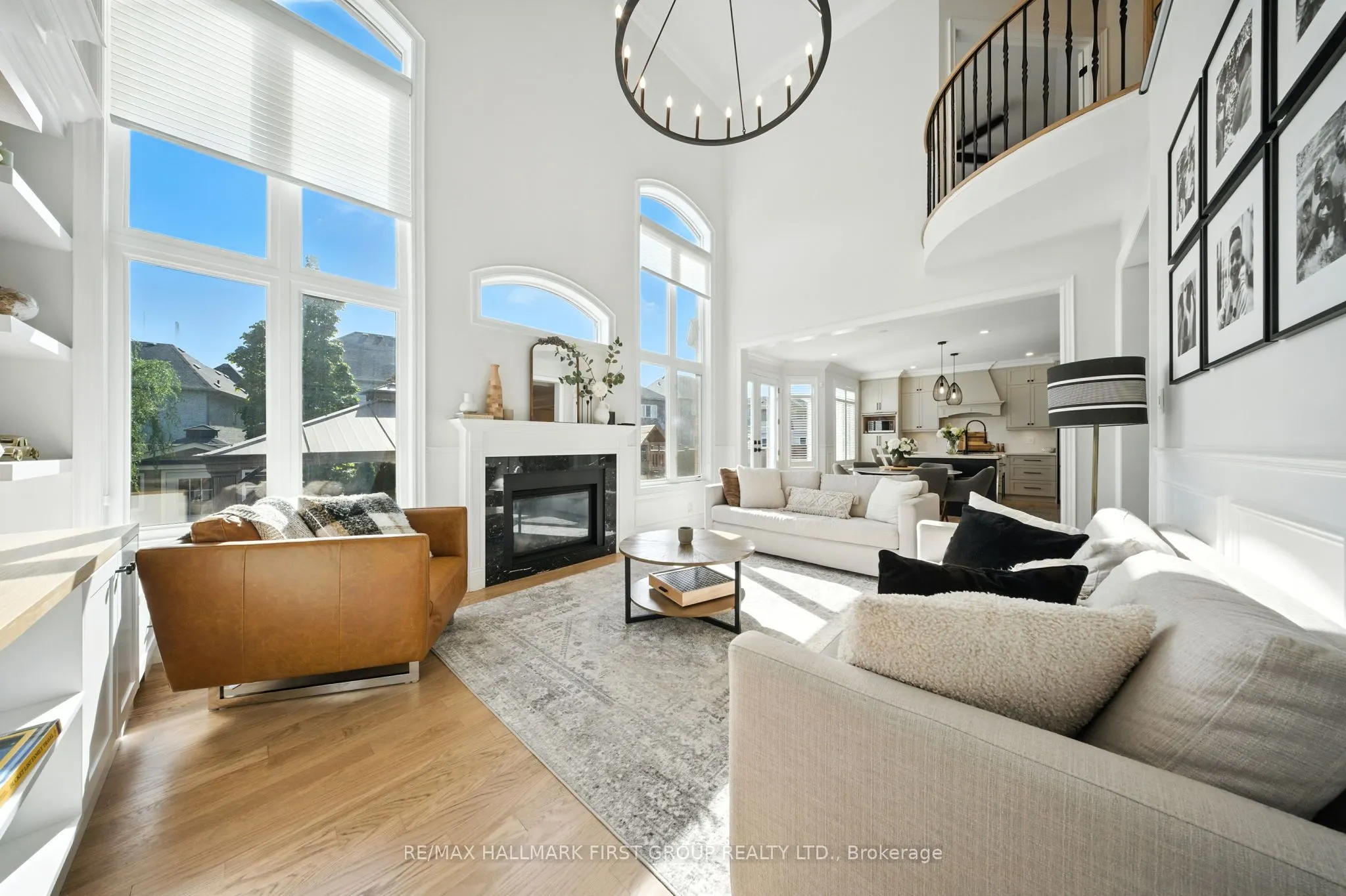 2318 Canterbury Crescent