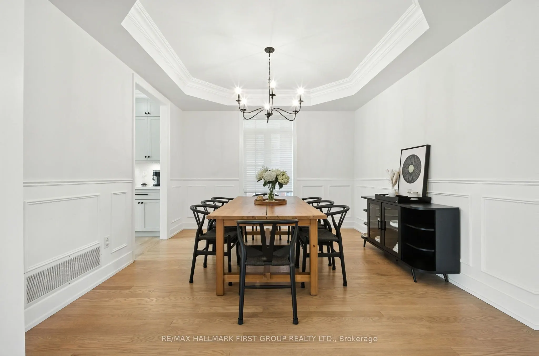 2318 Canterbury Crescent