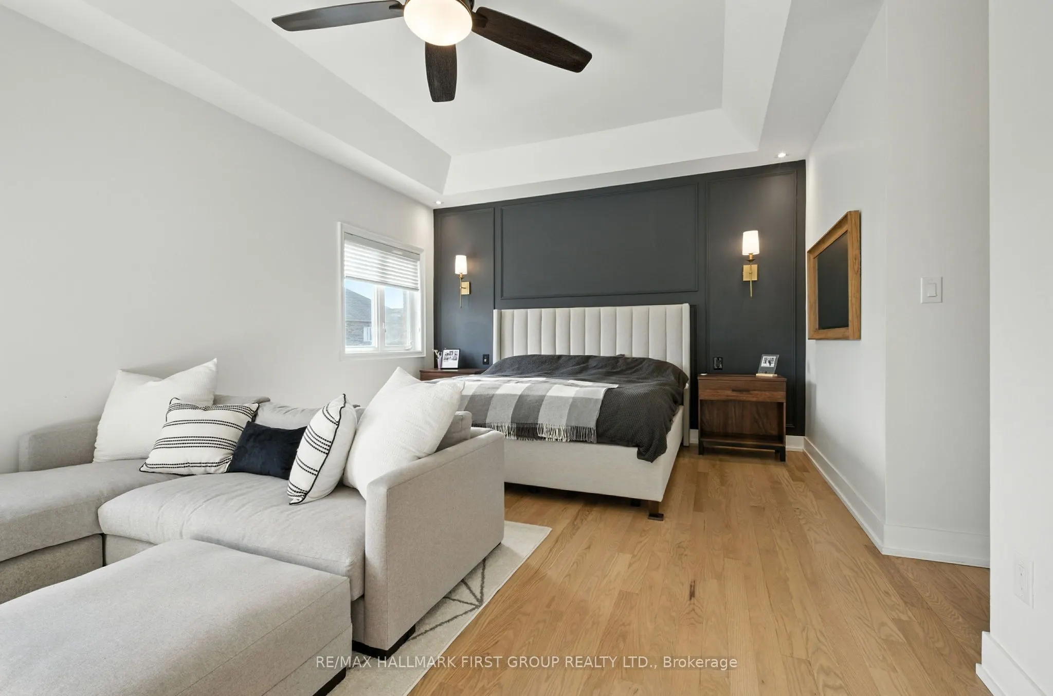 2318 Canterbury Crescent