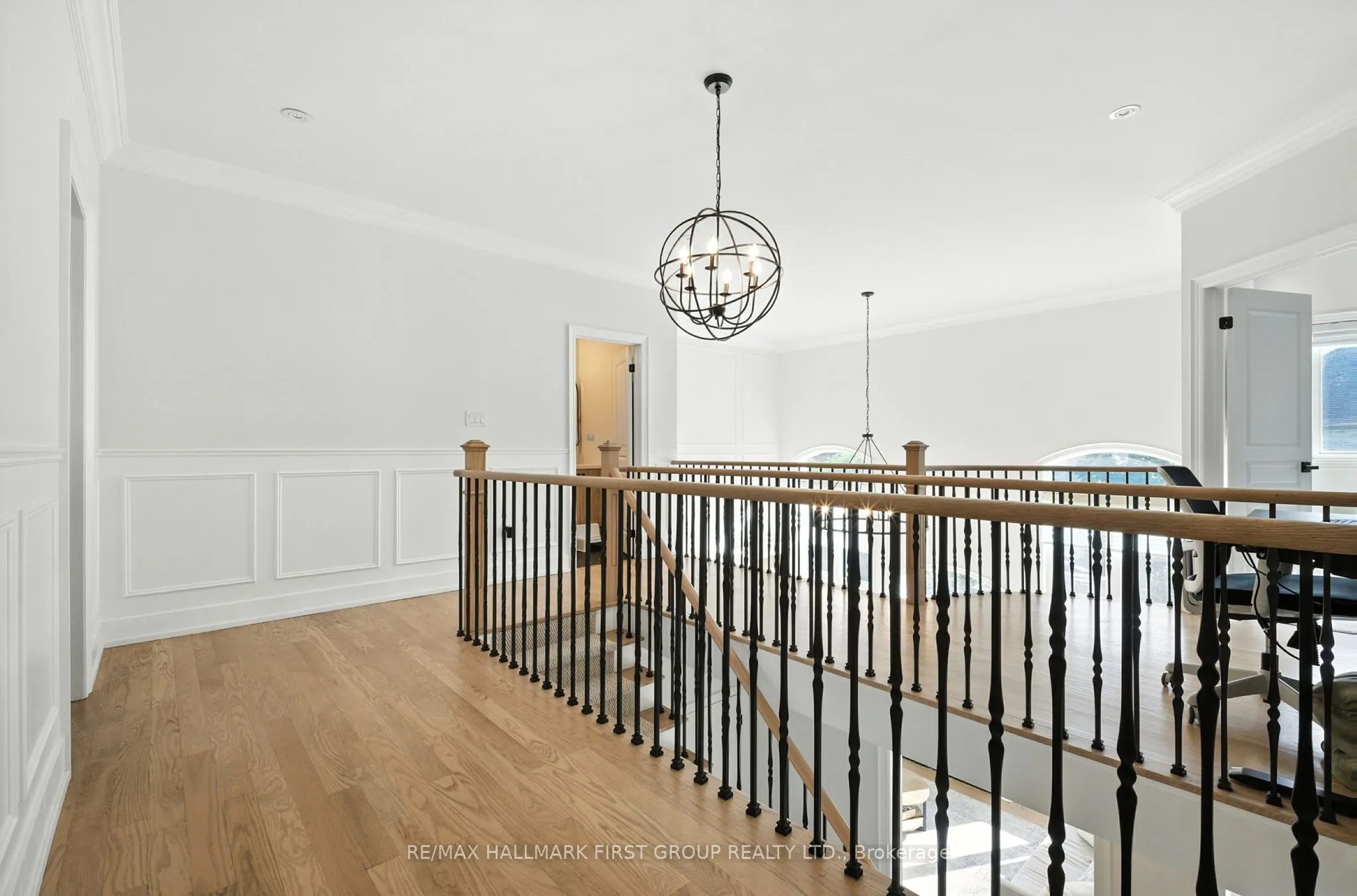 2318 Canterbury Crescent