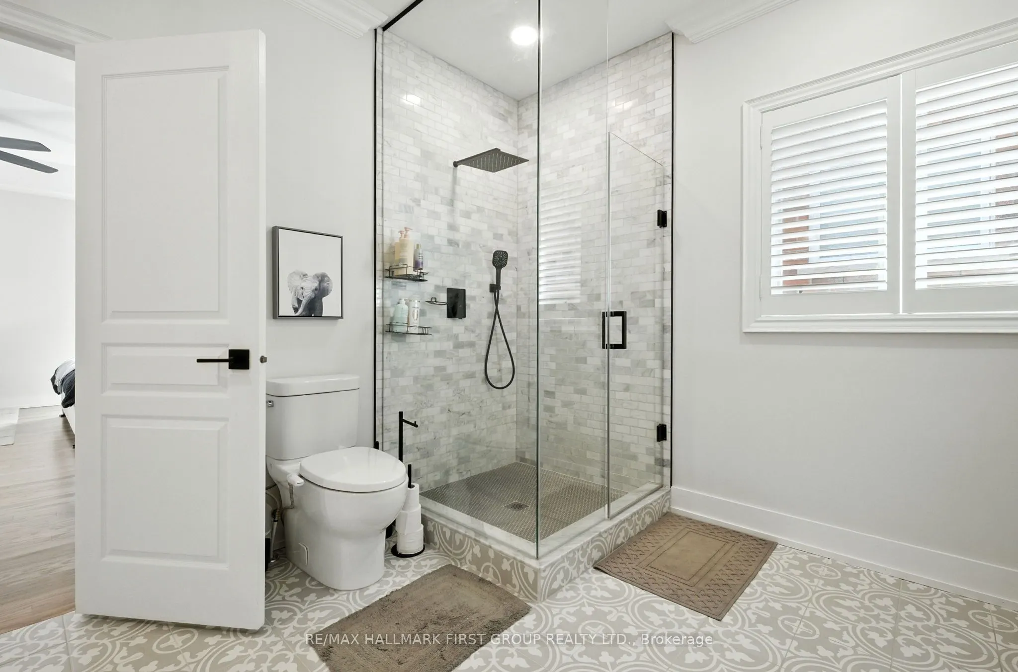 2318 Canterbury Crescent