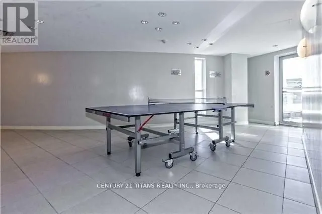 36 Lee Centre Drive E, #2015