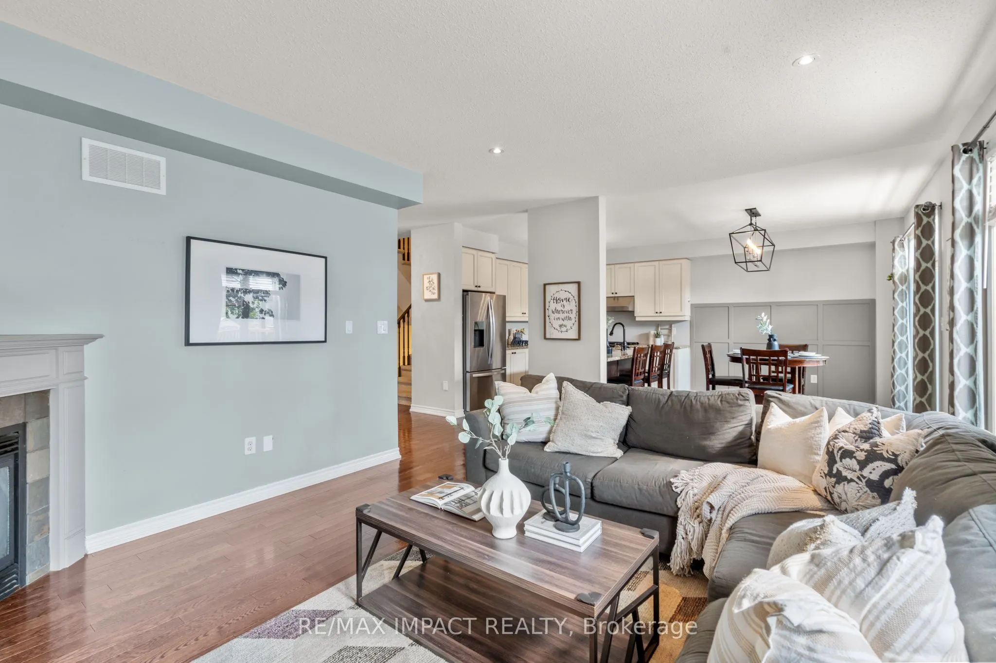 376 West Scugog Lane
