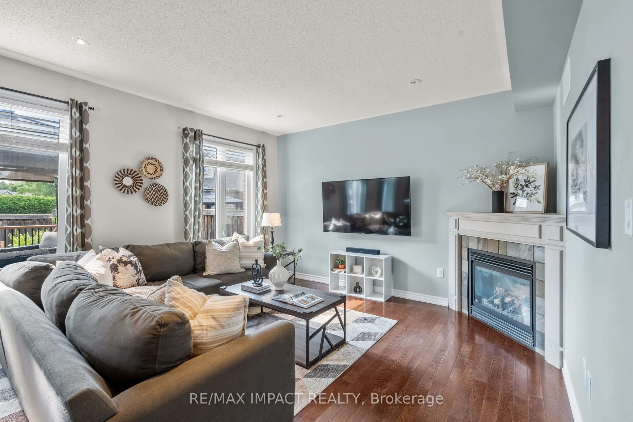 376 West Scugog Lane